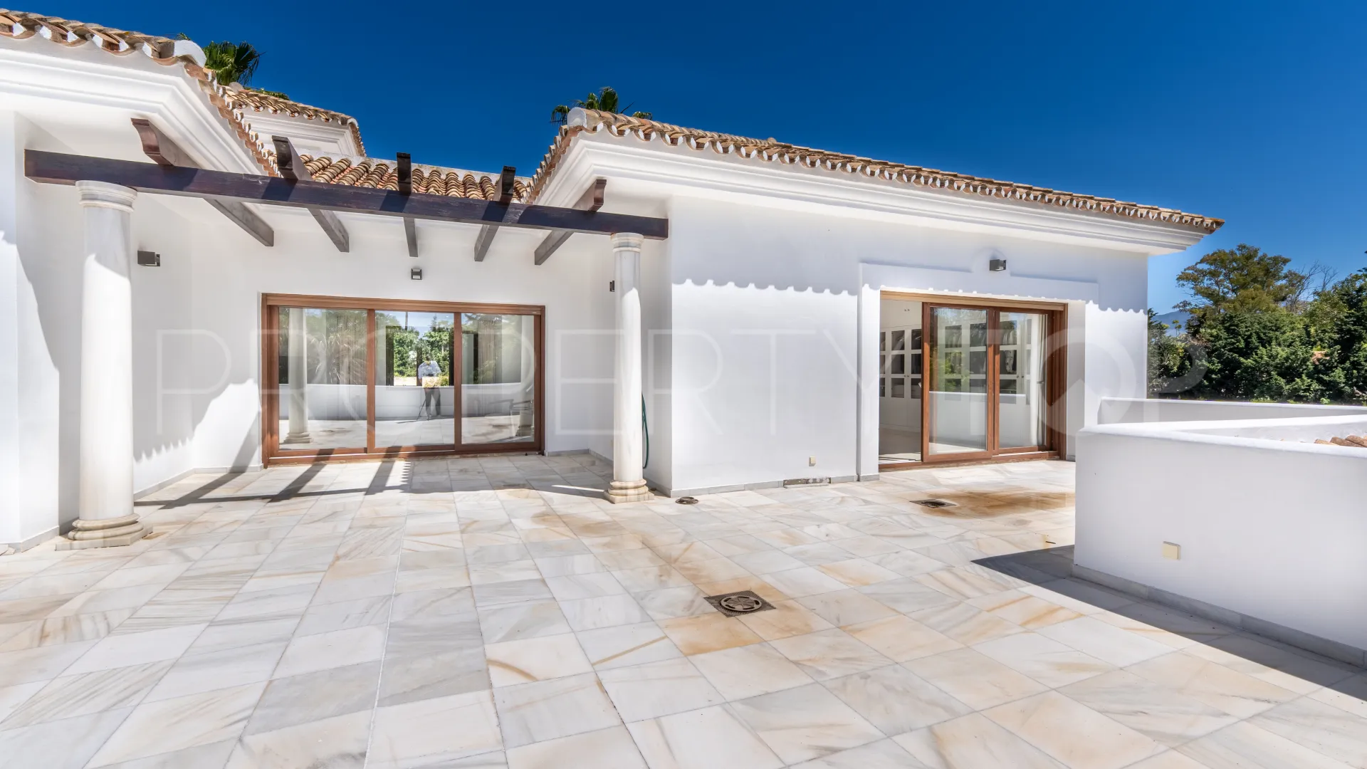 6 bedrooms villa in Guadalmina Baja for sale