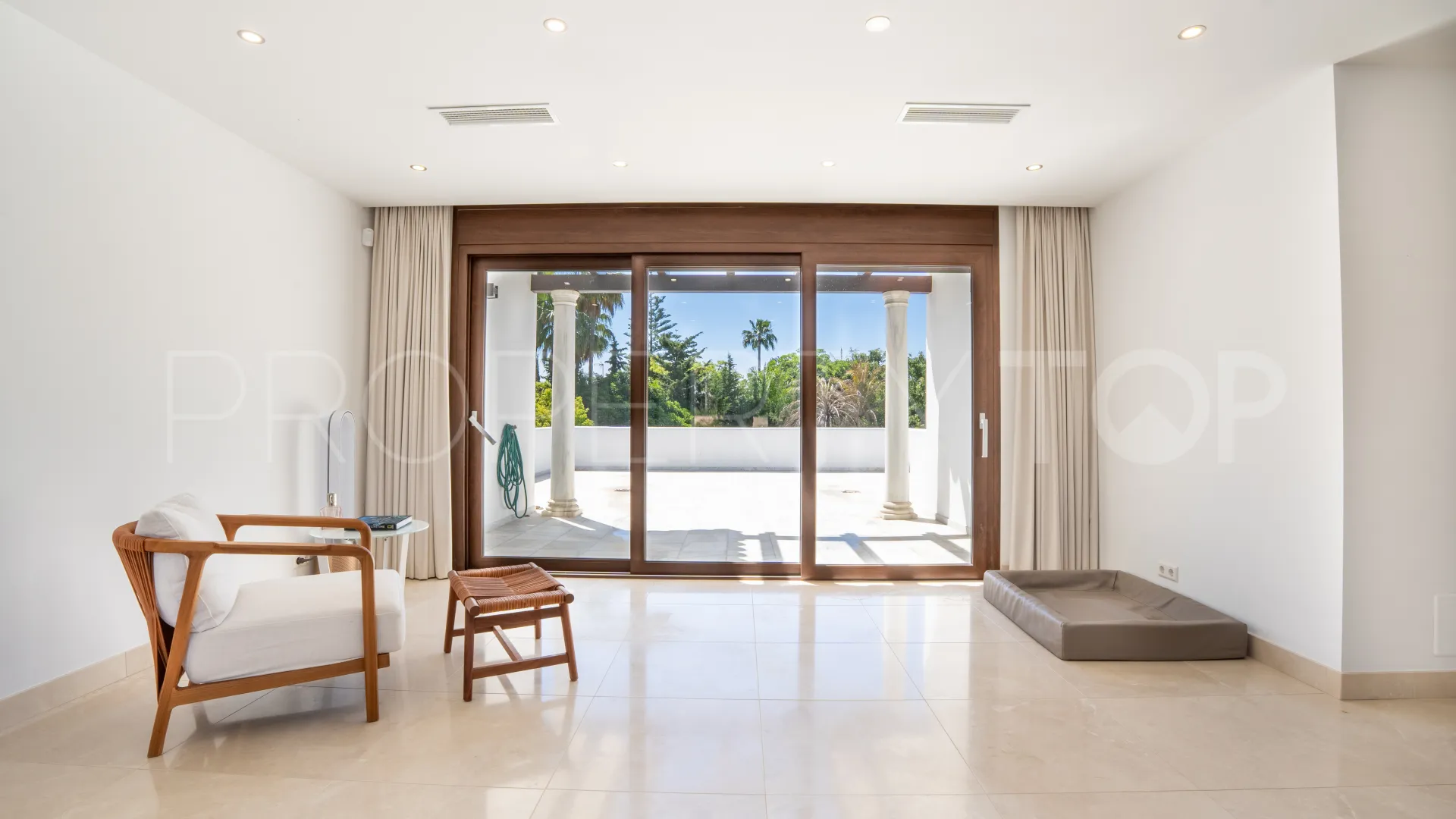 6 bedrooms villa in Guadalmina Baja for sale