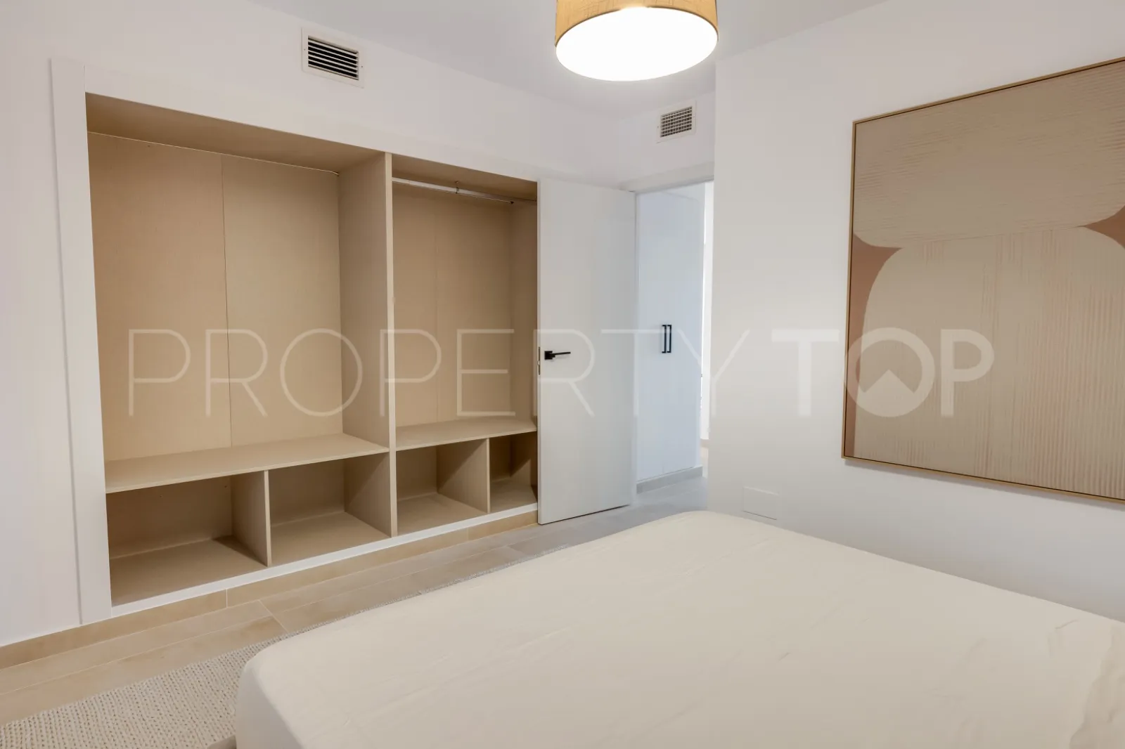 Apartamento con 3 dormitorios en venta en Nueva Andalucia
