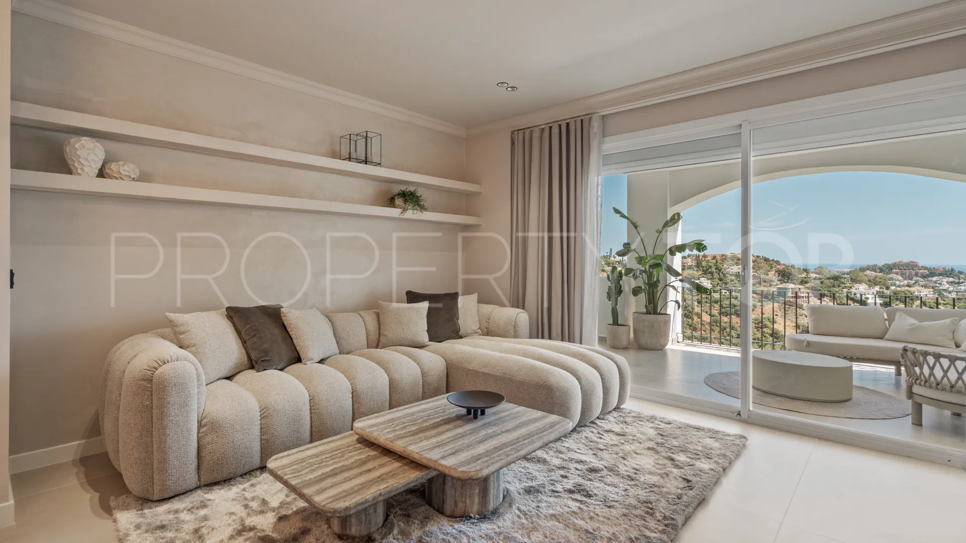 Apartamento en venta de 3 dormitorios en La Quinta