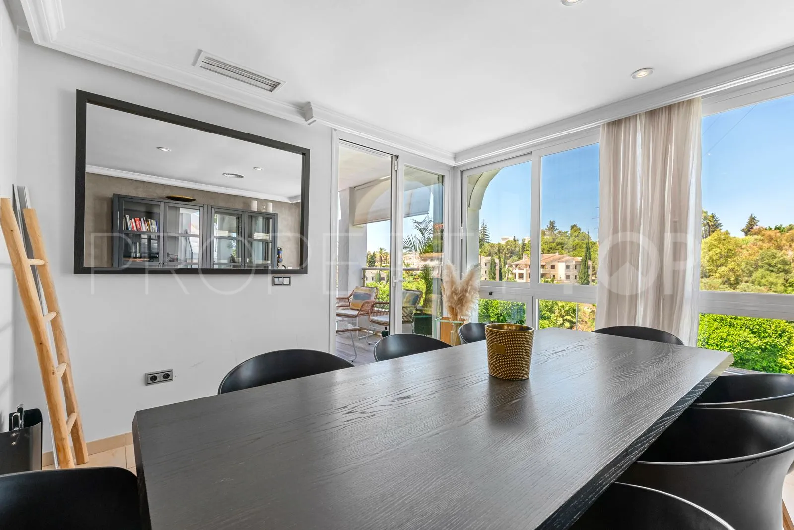 La Quinta penthouse for sale