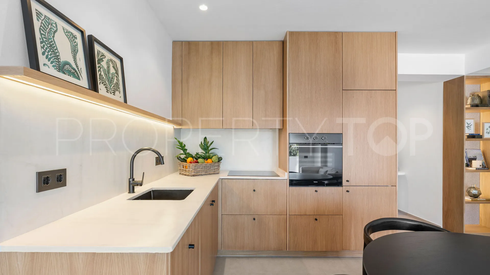For sale Aloha Gardens penthouse
