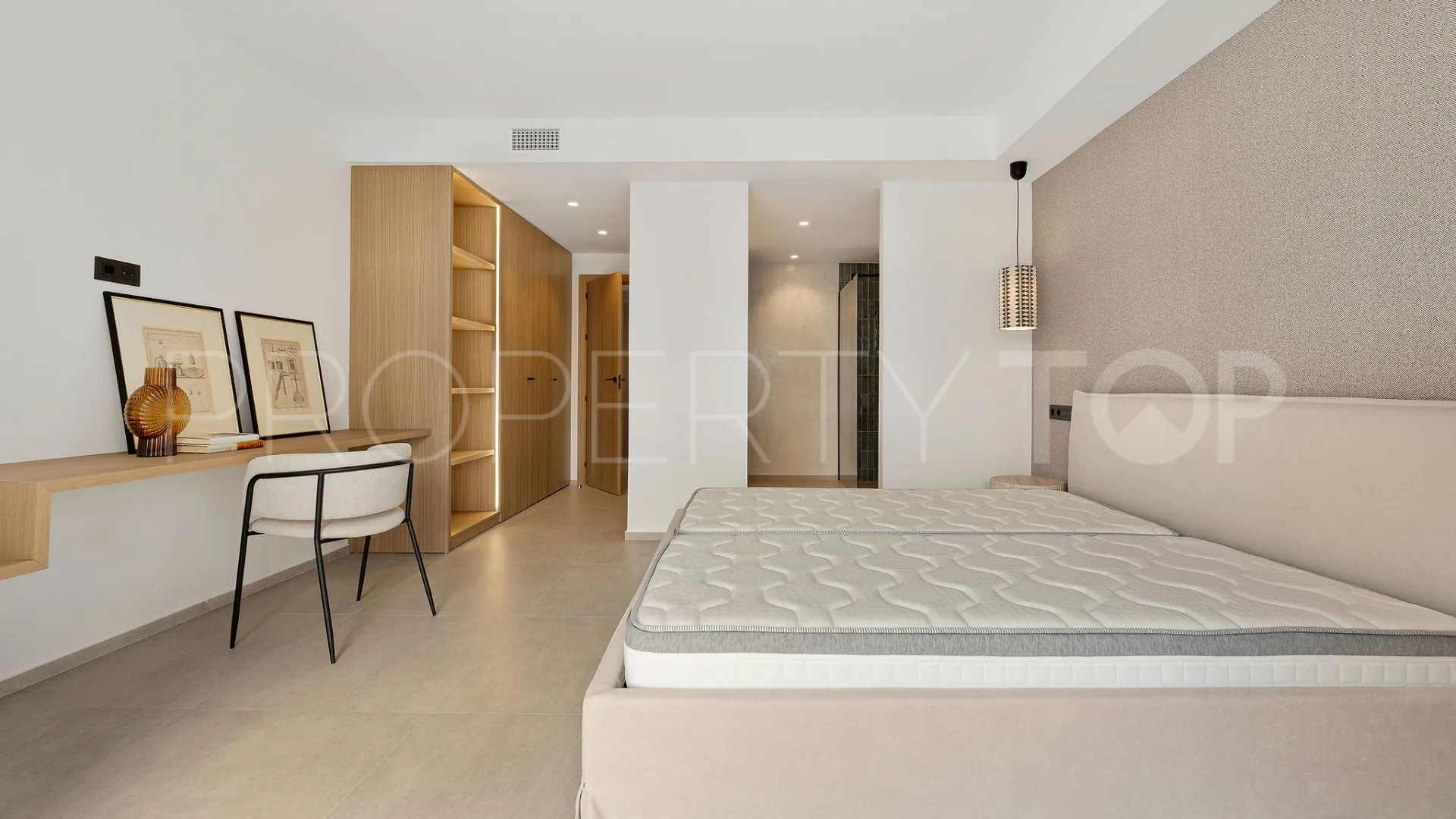 For sale Aloha Gardens penthouse