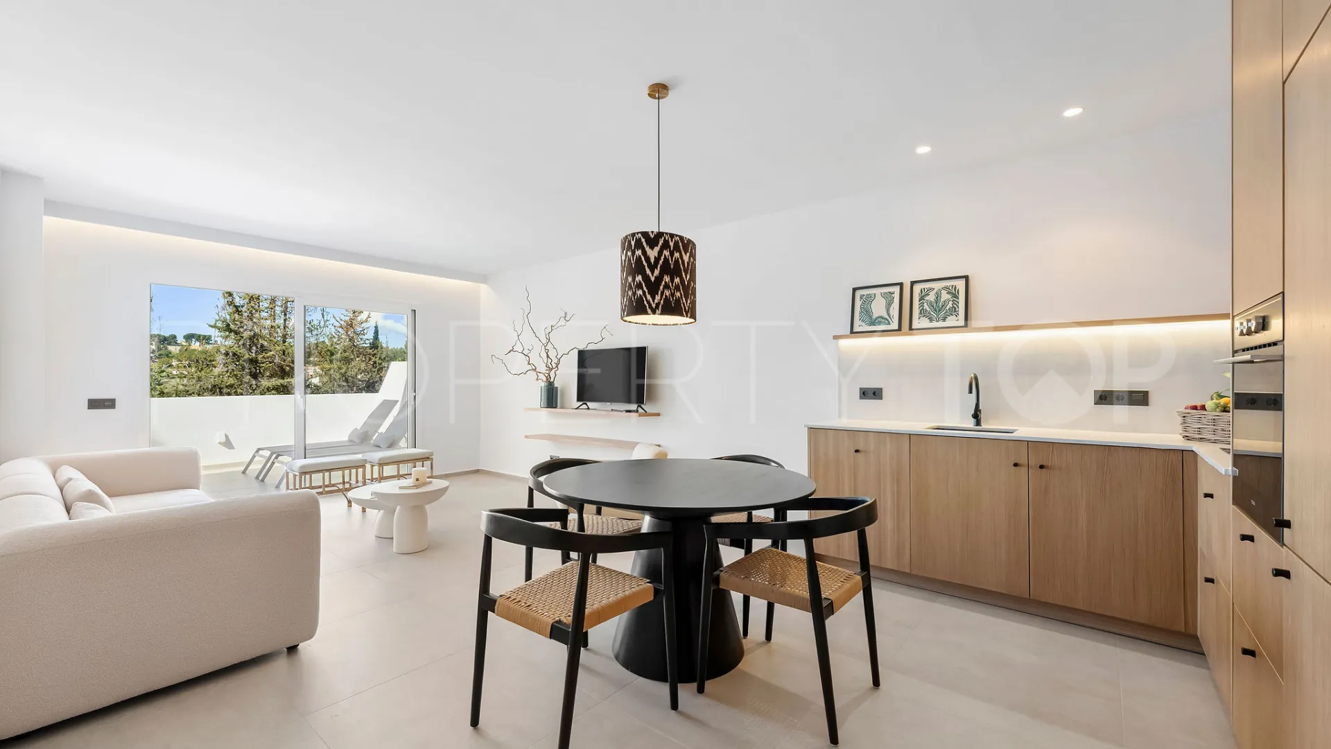 For sale Aloha Gardens penthouse