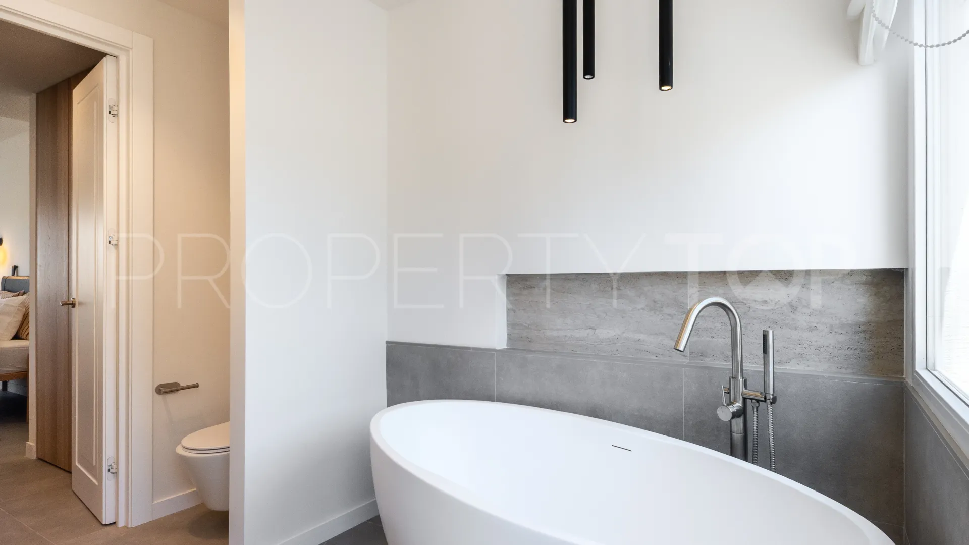 Buy La Quinta Hills duplex with 3 bedrooms