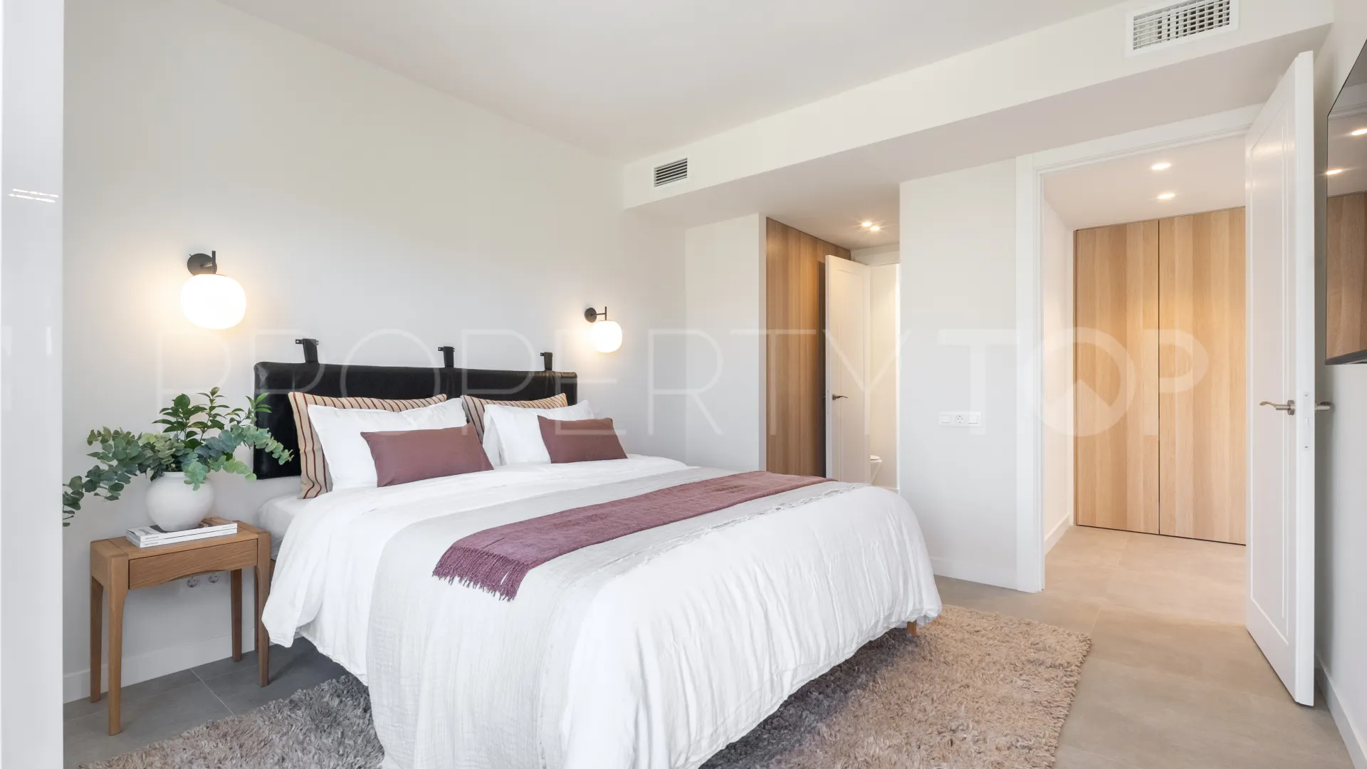Buy La Quinta Hills duplex with 3 bedrooms
