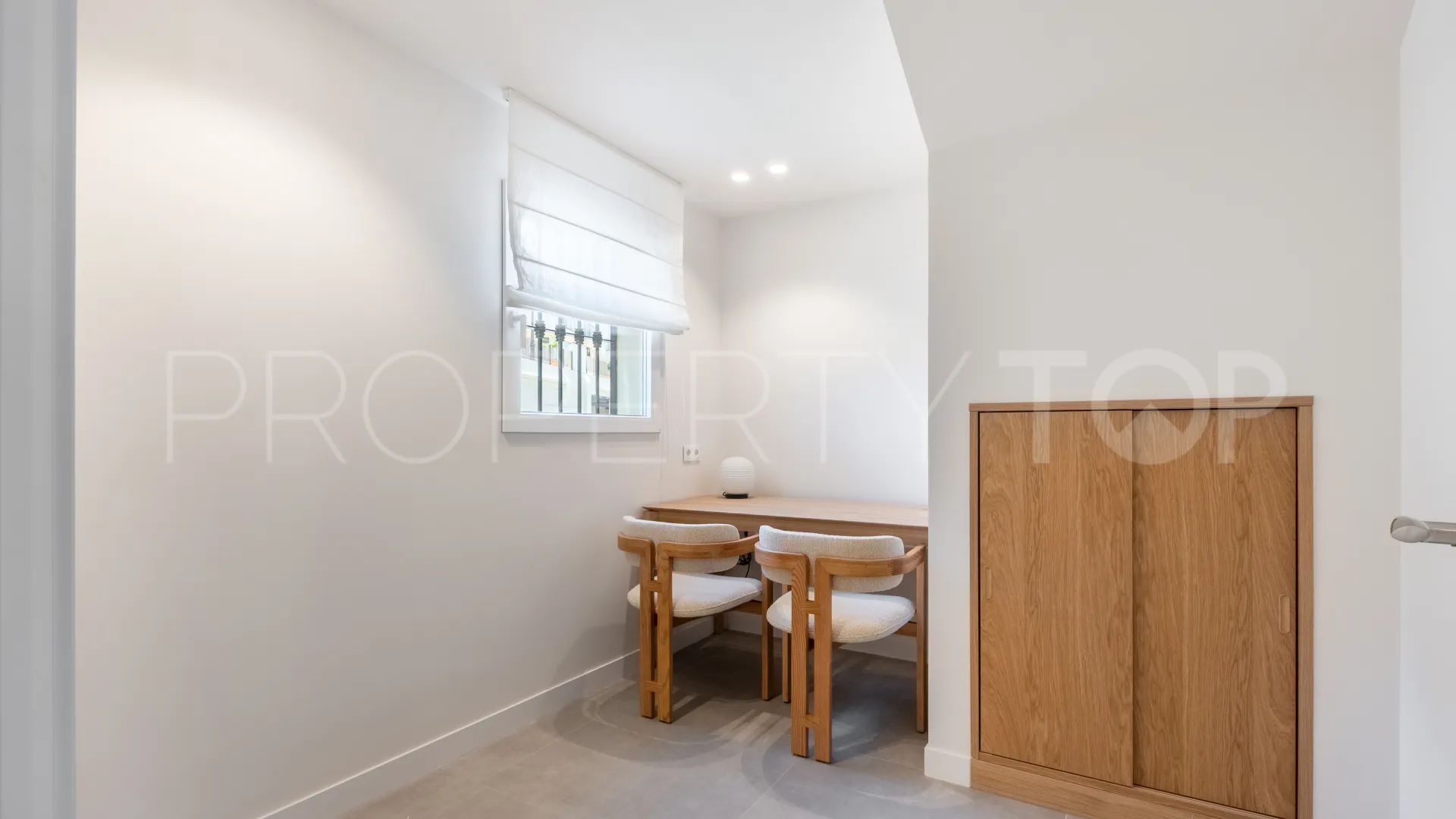 Buy La Quinta Hills duplex with 3 bedrooms
