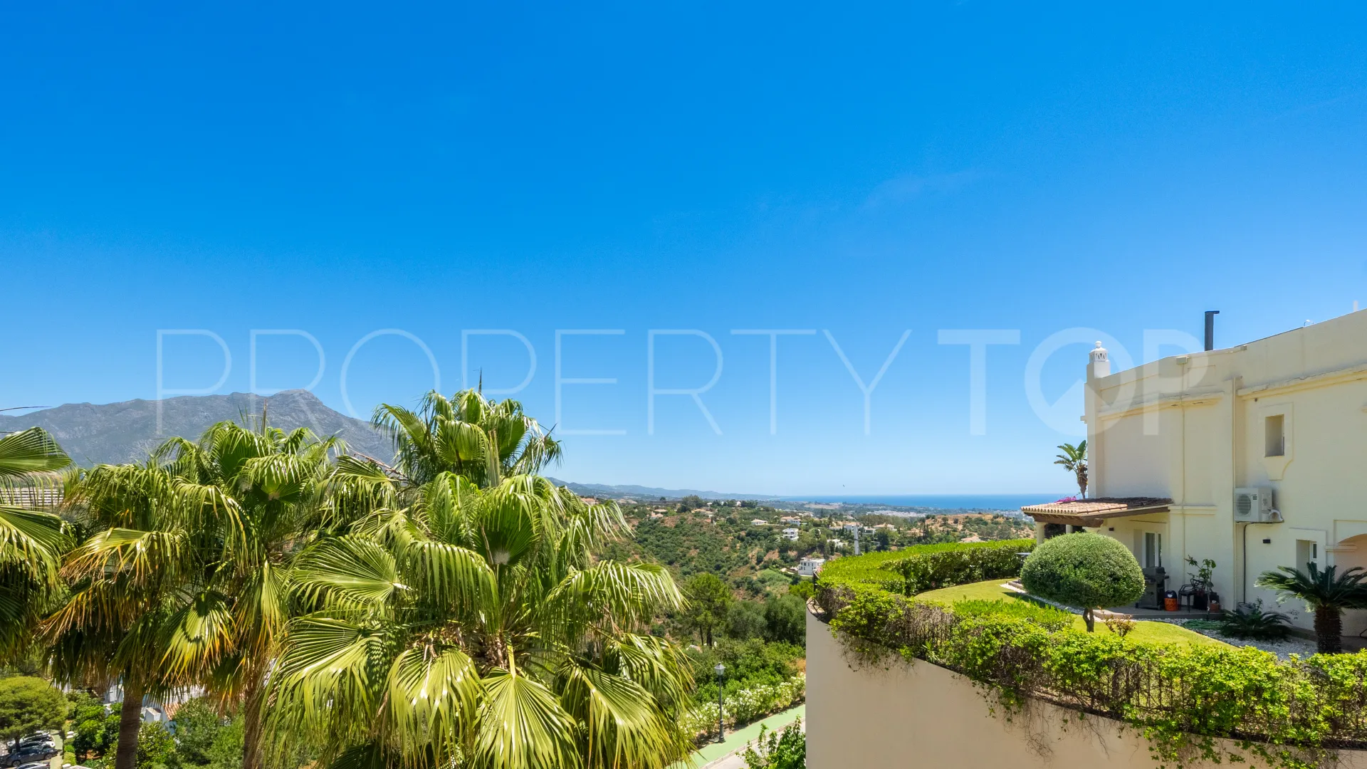 Buy La Quinta Hills duplex with 3 bedrooms