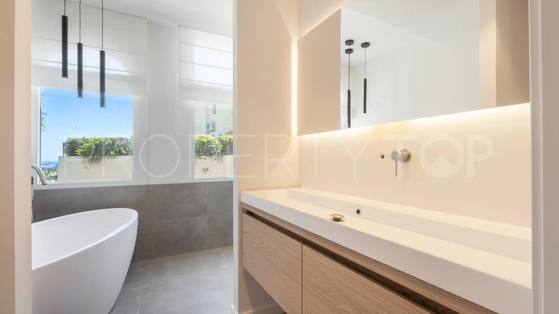 Buy La Quinta Hills duplex with 3 bedrooms