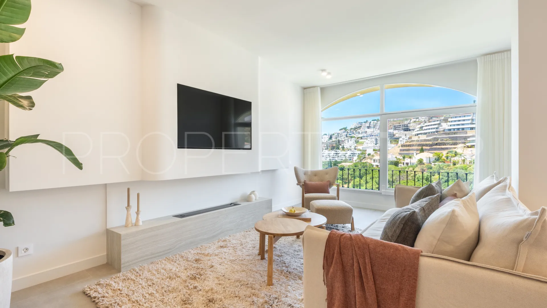 Buy La Quinta Hills duplex with 3 bedrooms