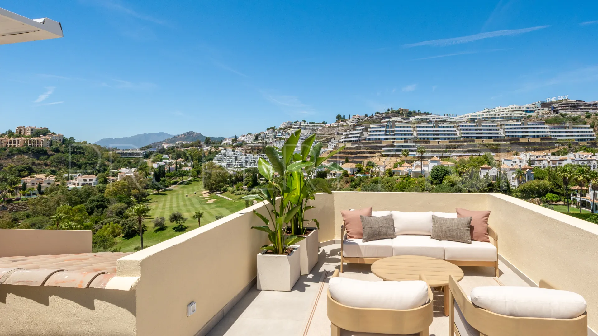 Buy La Quinta Hills duplex with 3 bedrooms