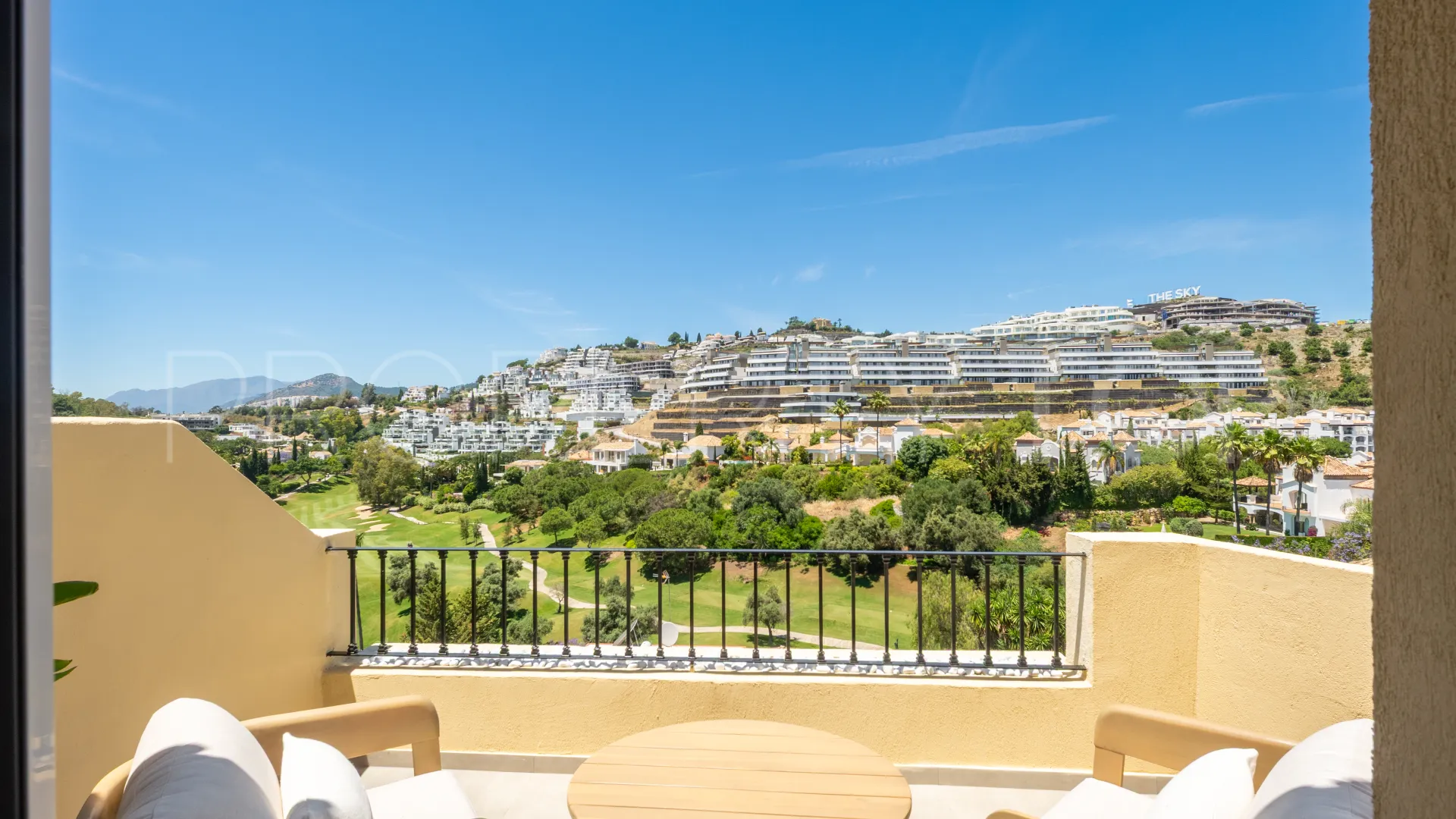 Buy La Quinta Hills duplex with 3 bedrooms