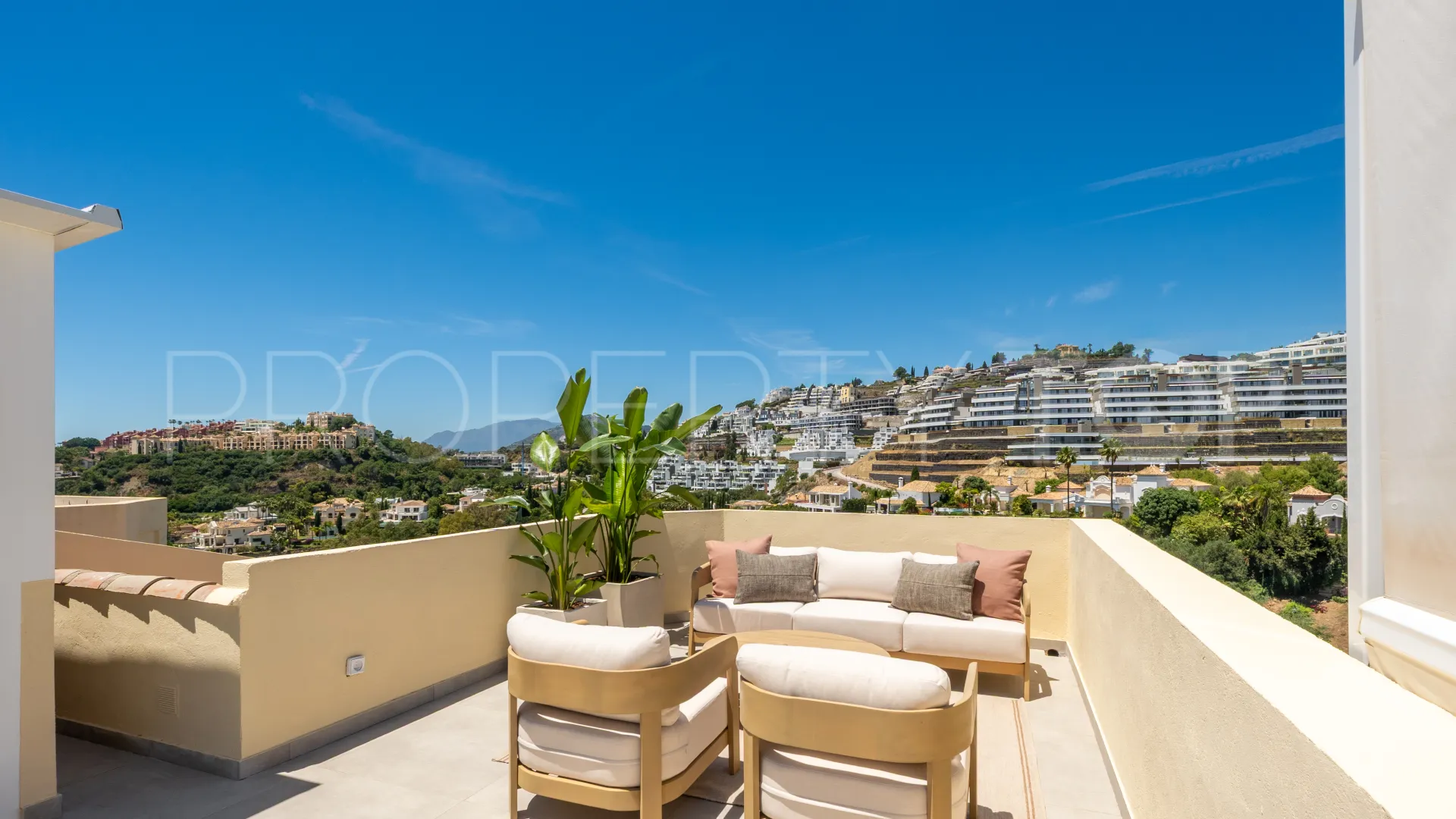 Buy La Quinta Hills duplex with 3 bedrooms