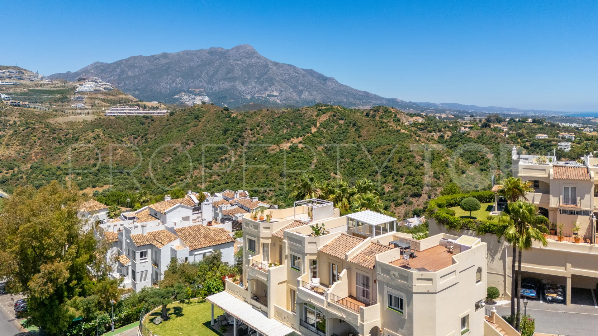 Buy La Quinta Hills duplex with 3 bedrooms