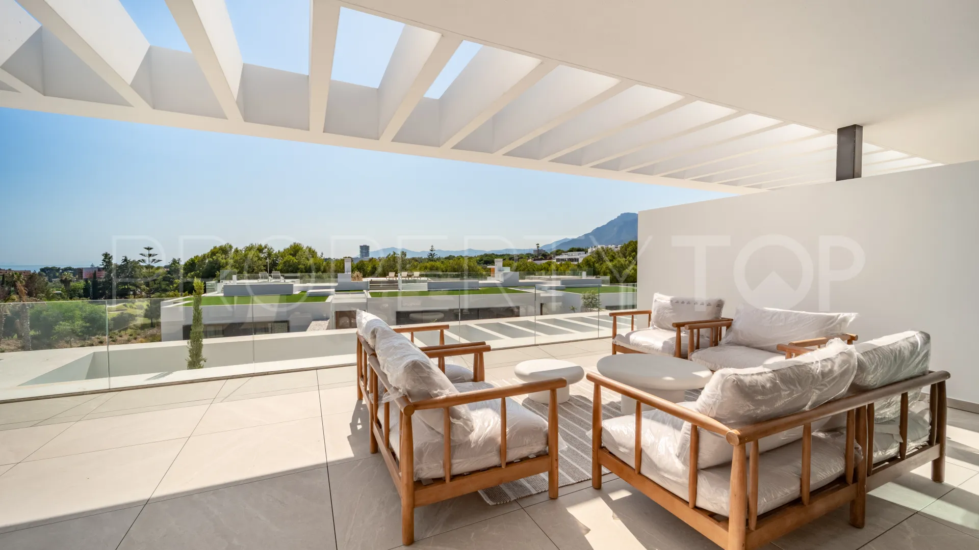 Apartment for sale in Marbella East