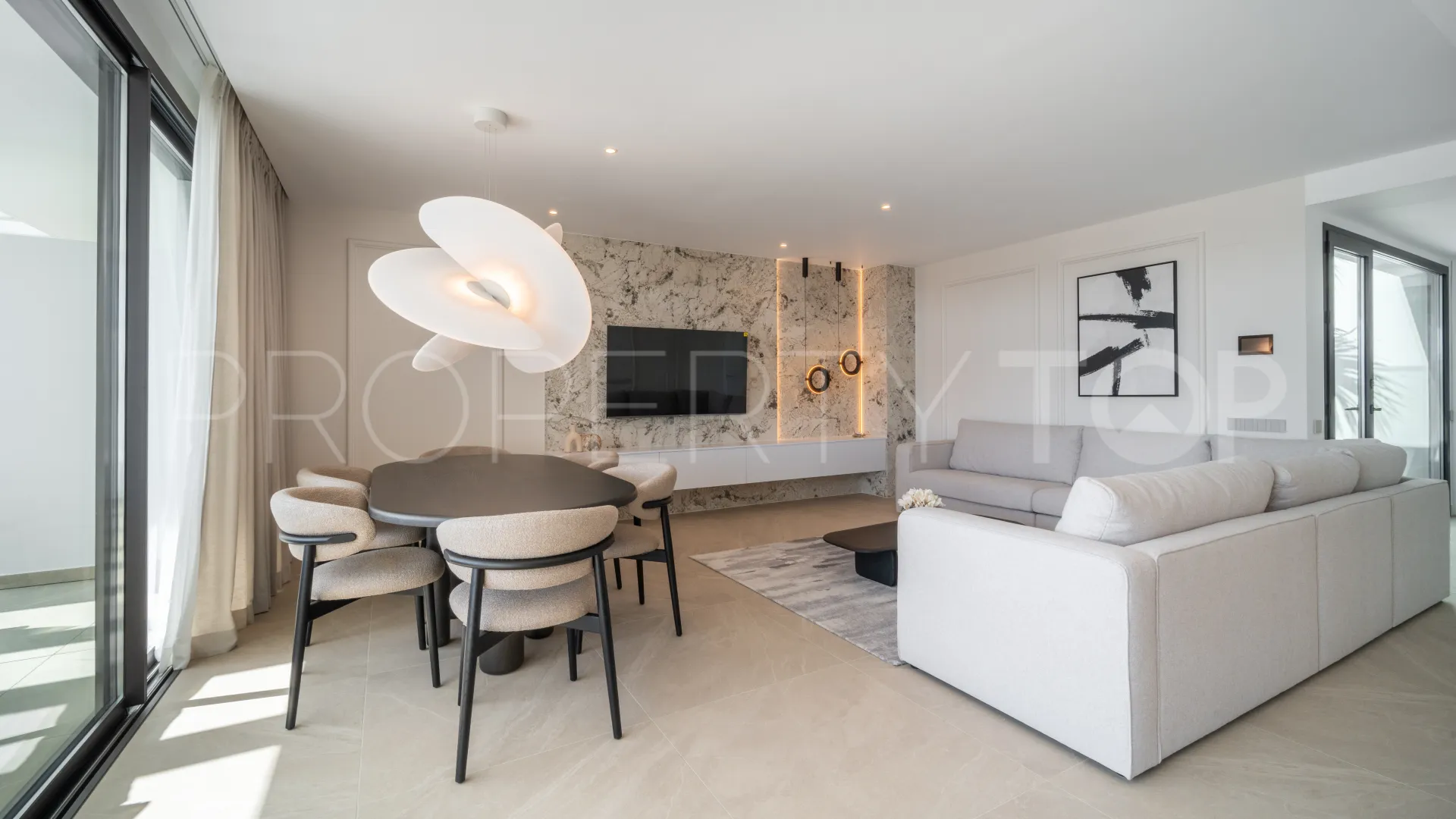 Apartment for sale in Marbella East