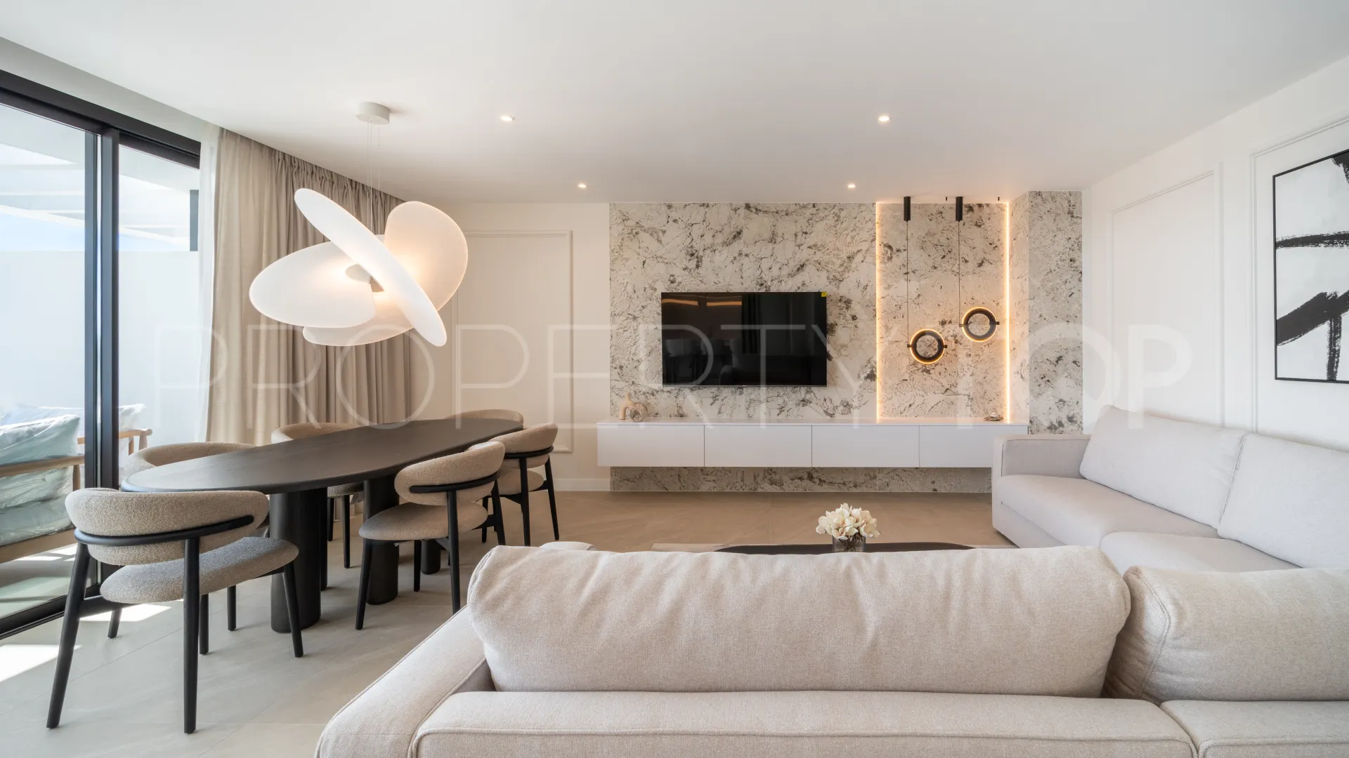 Apartment for sale in Marbella East