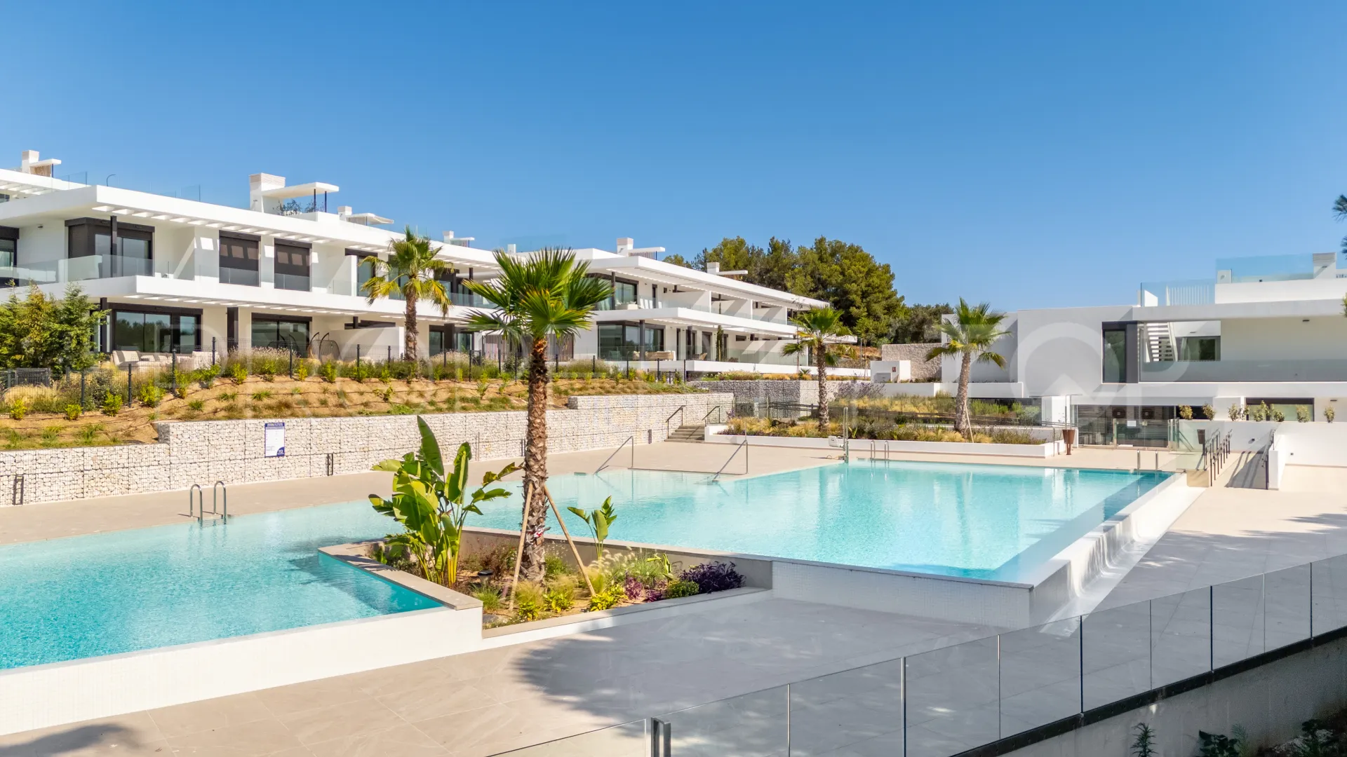 Apartment for sale in Marbella East