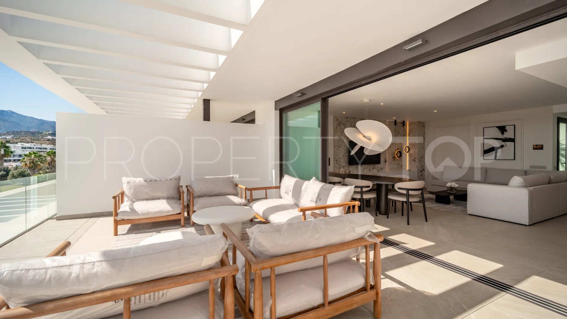 Apartment for sale in Marbella East