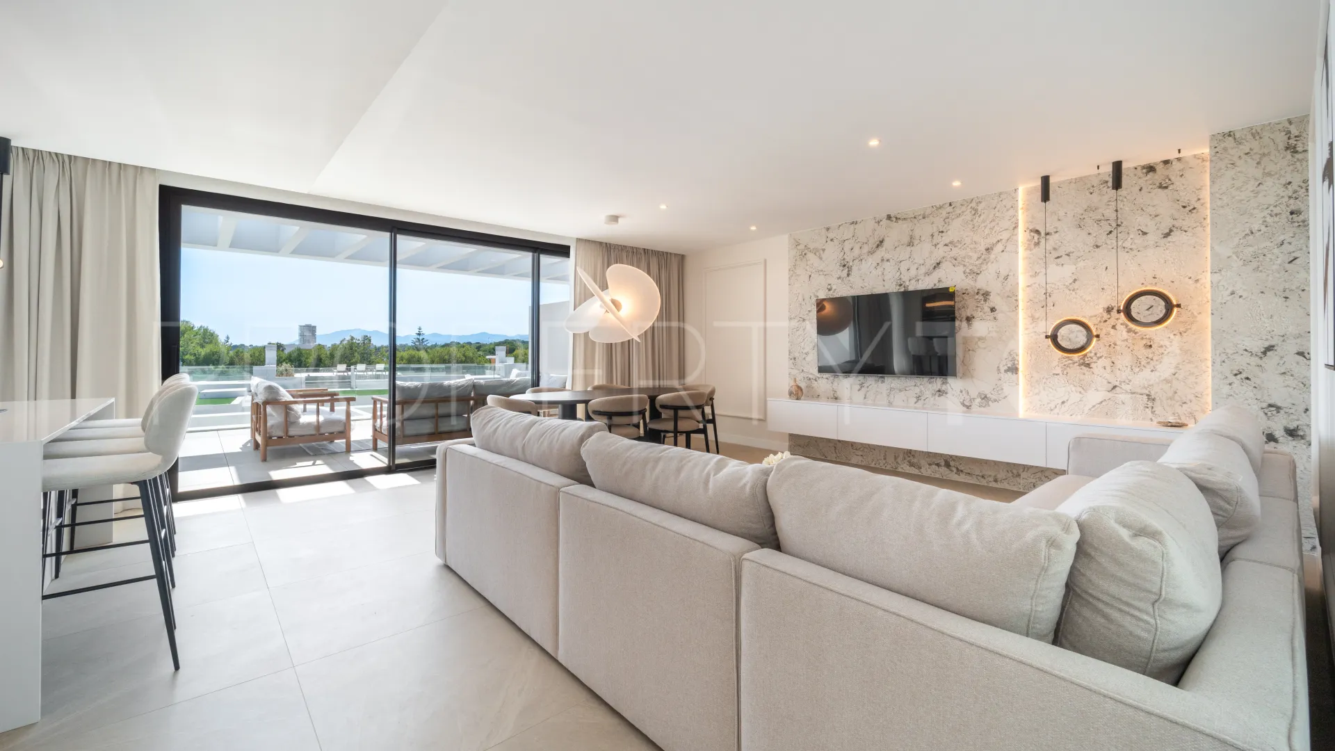 Apartment for sale in Marbella East