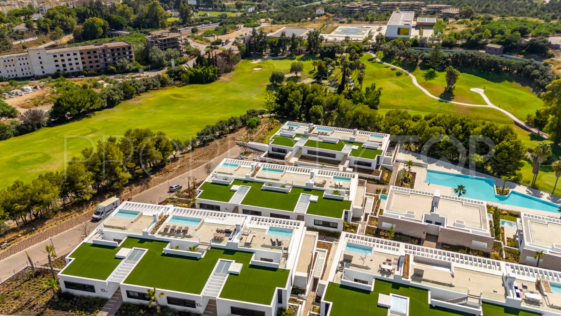 Apartment for sale in Marbella East