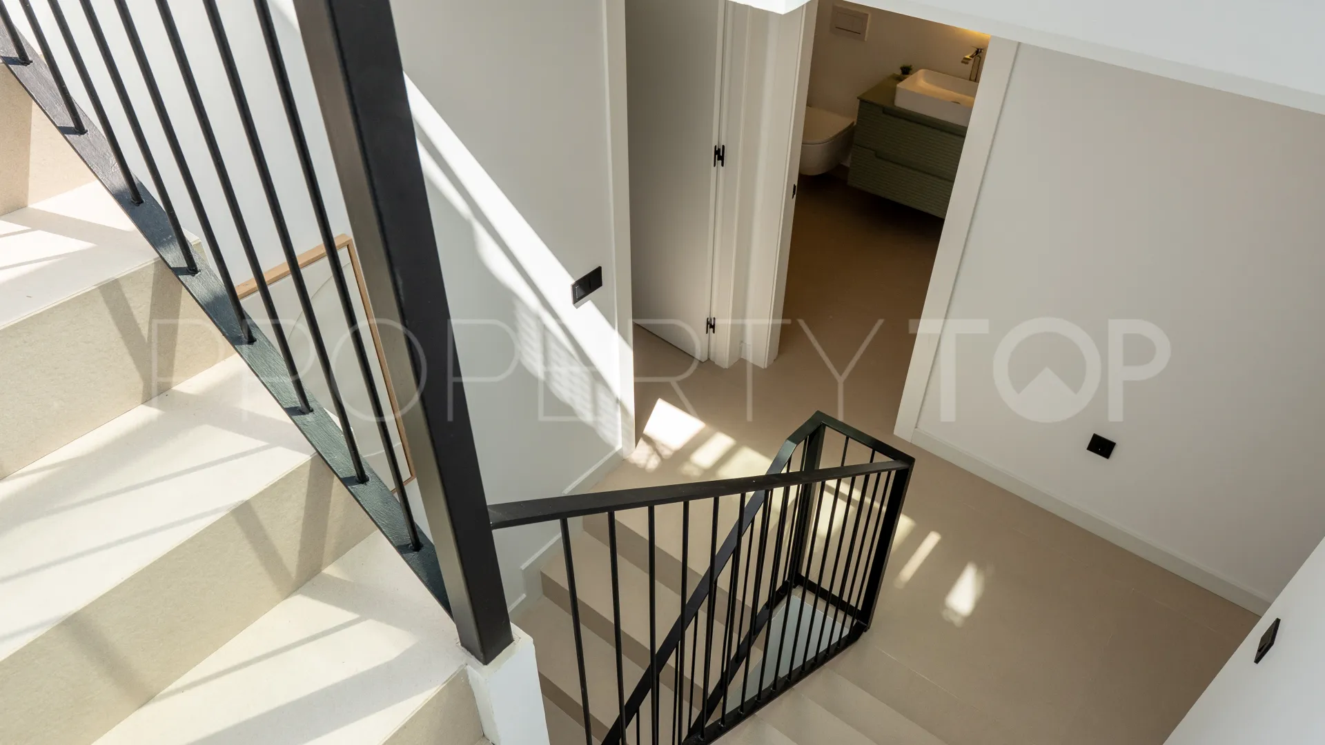 Town house in Balcón del Golf for sale