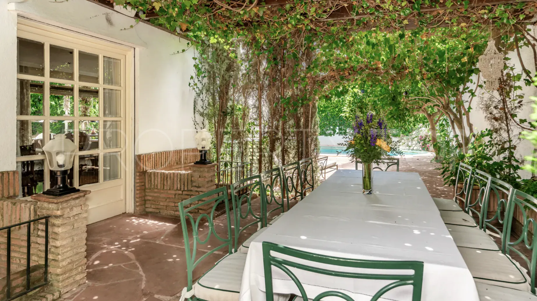 For sale villa in Los Monteros Playa with 5 bedrooms