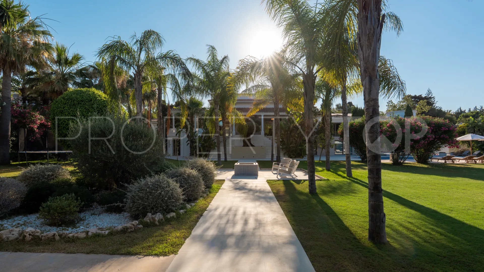 Guadalmina Baja, villa en venta