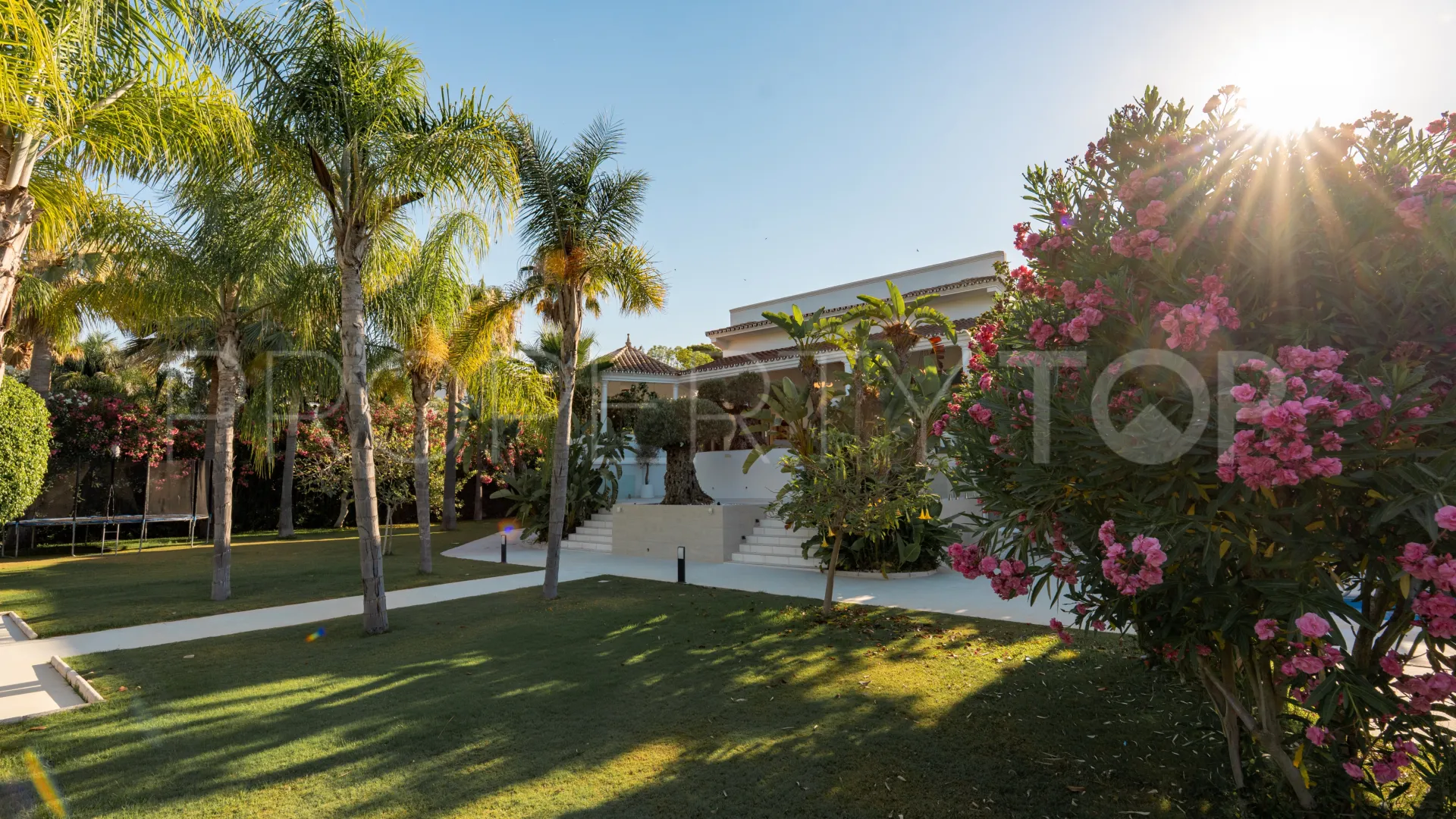 Guadalmina Baja, villa en venta