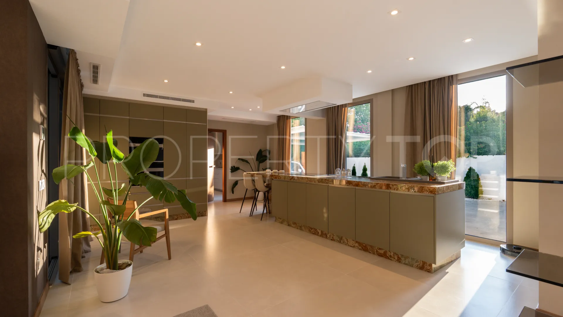 Guadalmina Baja, villa en venta
