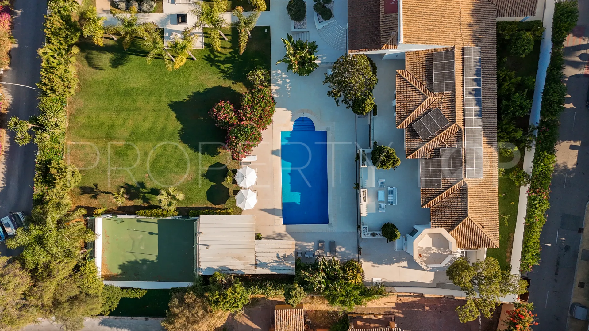 Guadalmina Baja, villa en venta