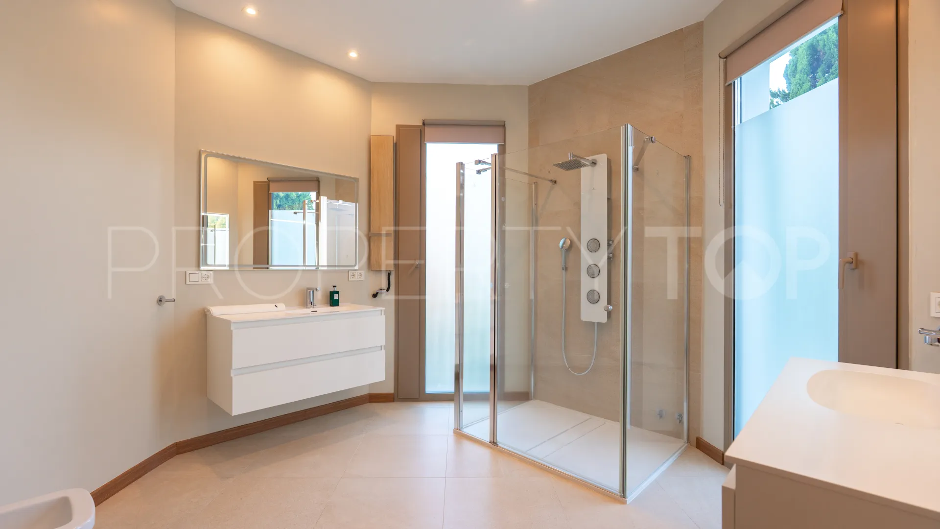 Guadalmina Baja, villa en venta
