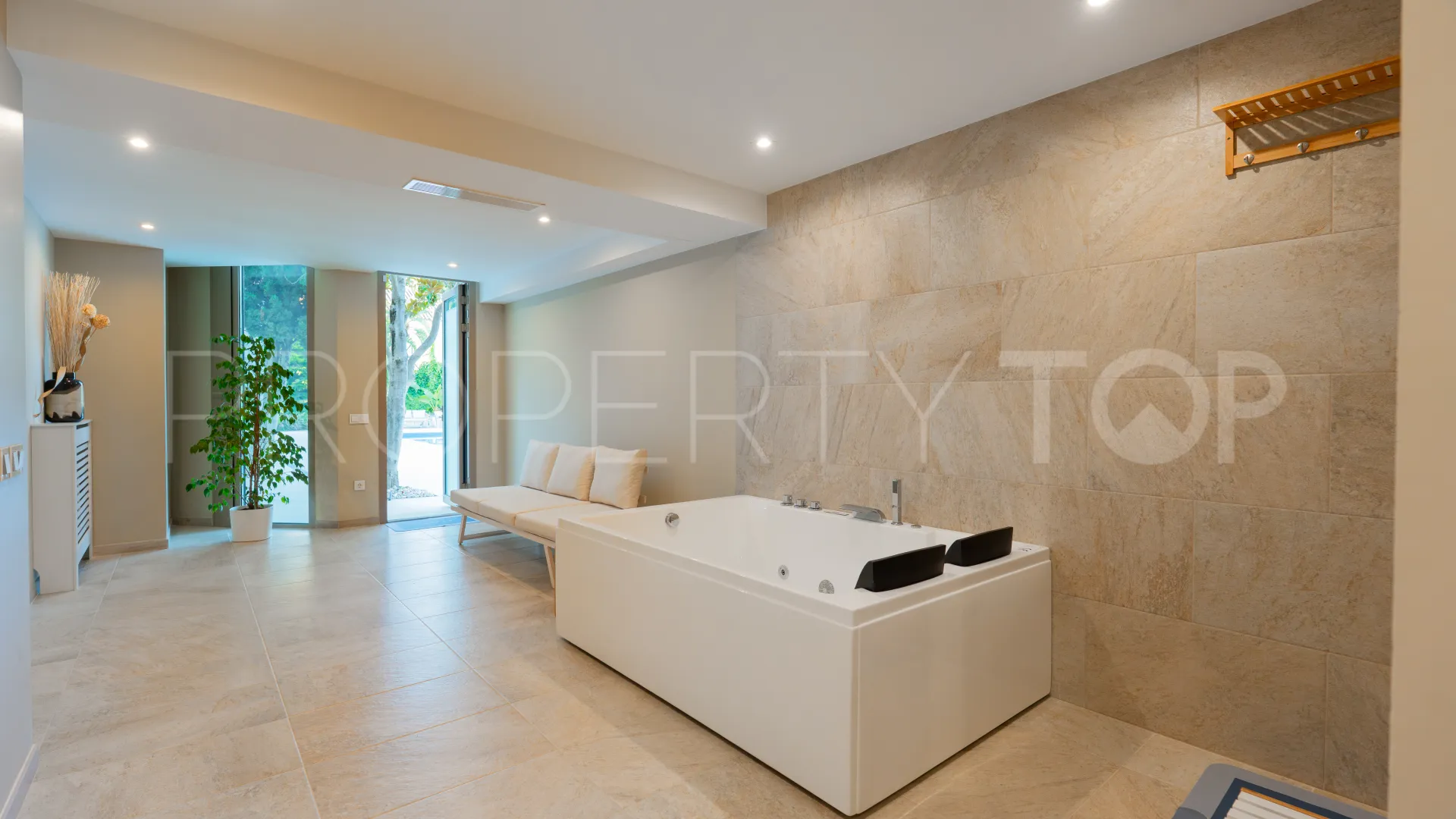 Guadalmina Baja, villa en venta