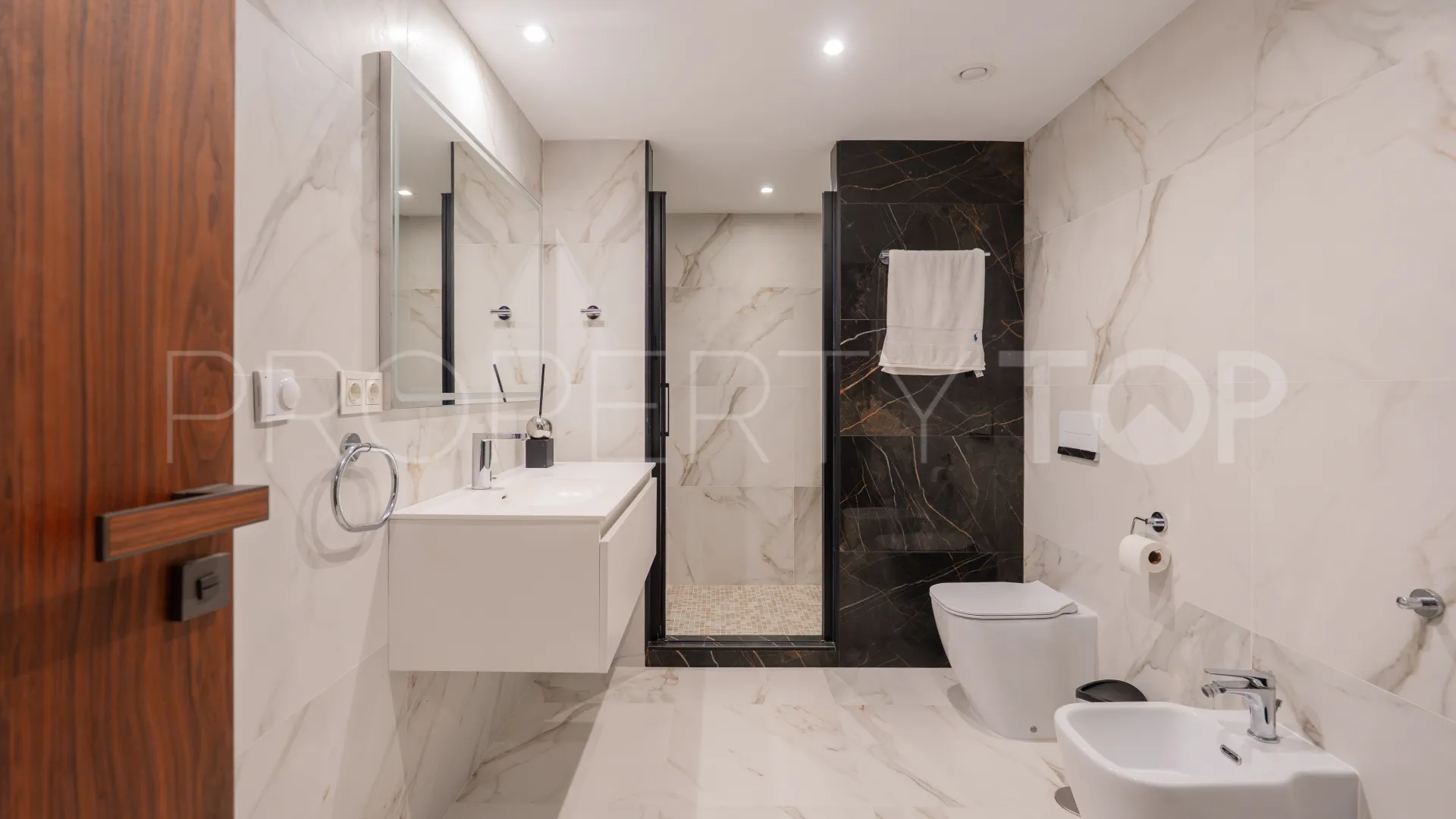 Guadalmina Baja, villa en venta
