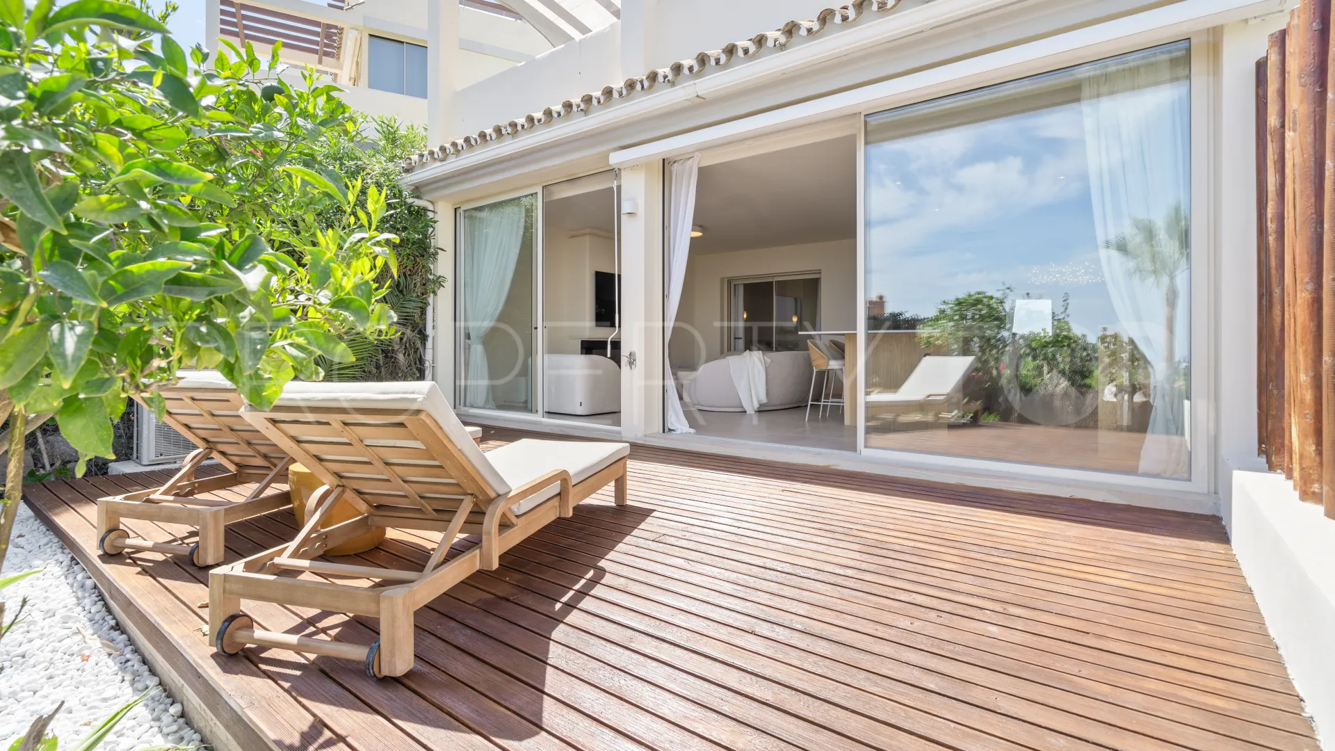 Comprar apartamento planta baja en Les Belvederes