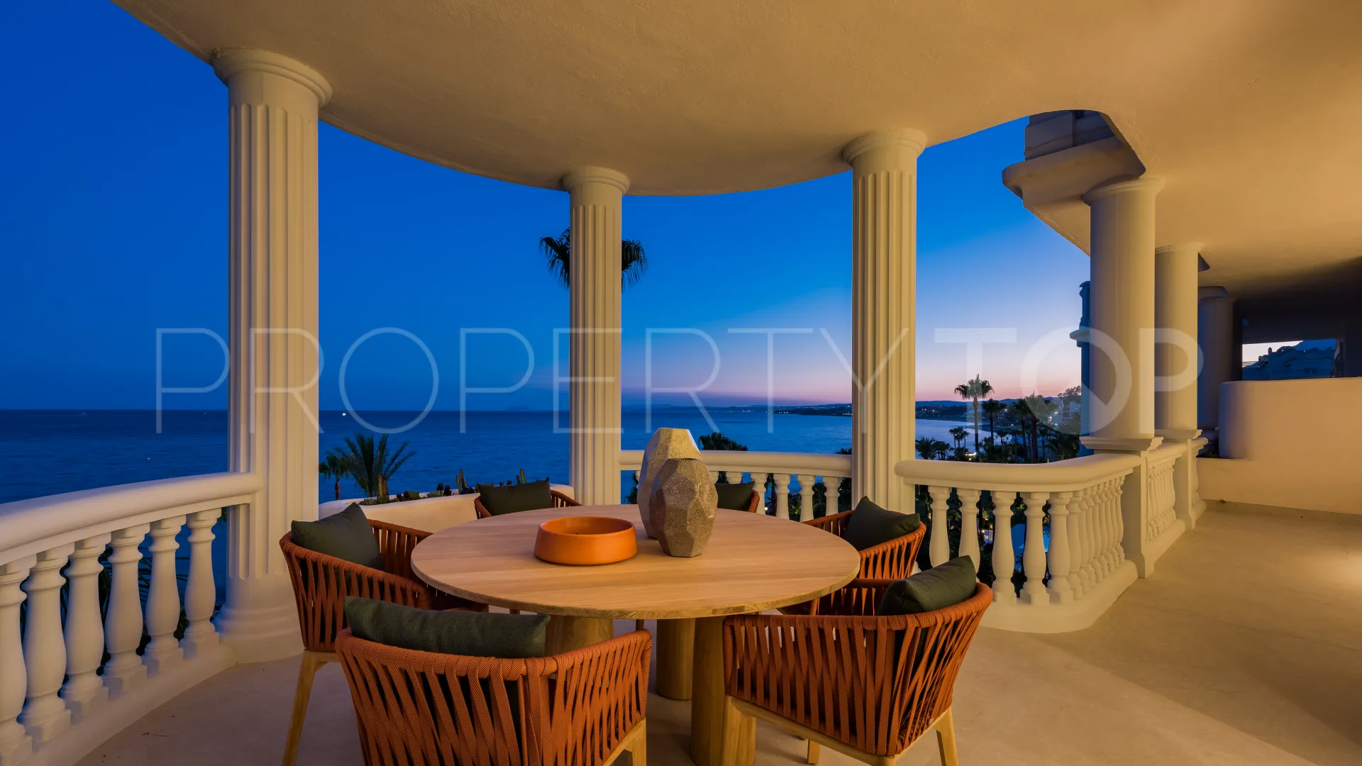 Apartamento en venta en New Golden Mile de 3 dormitorios