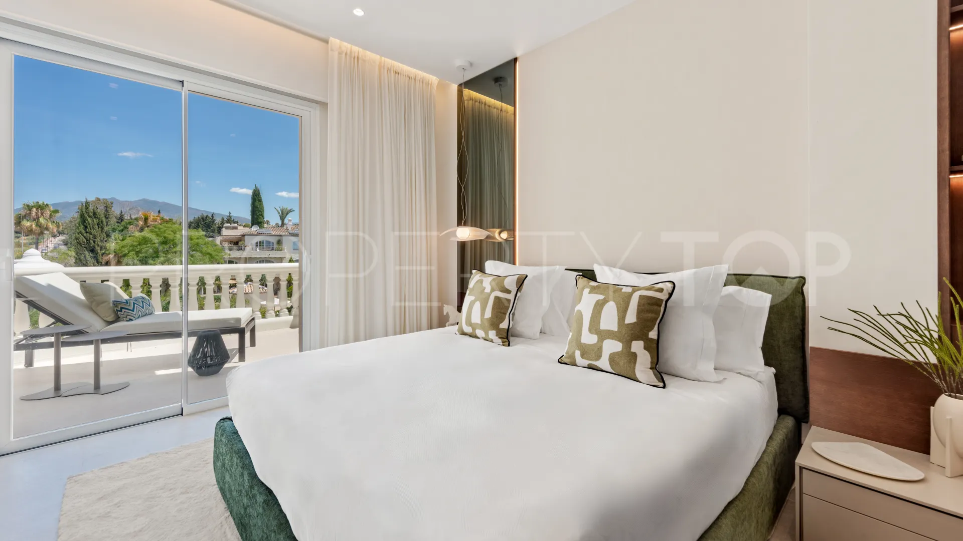Apartamento en venta en New Golden Mile de 3 dormitorios