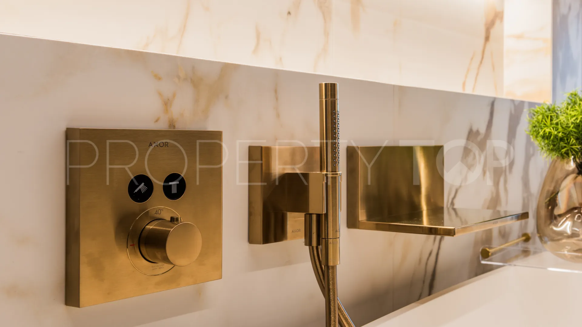 Apartamento en venta en New Golden Mile de 3 dormitorios