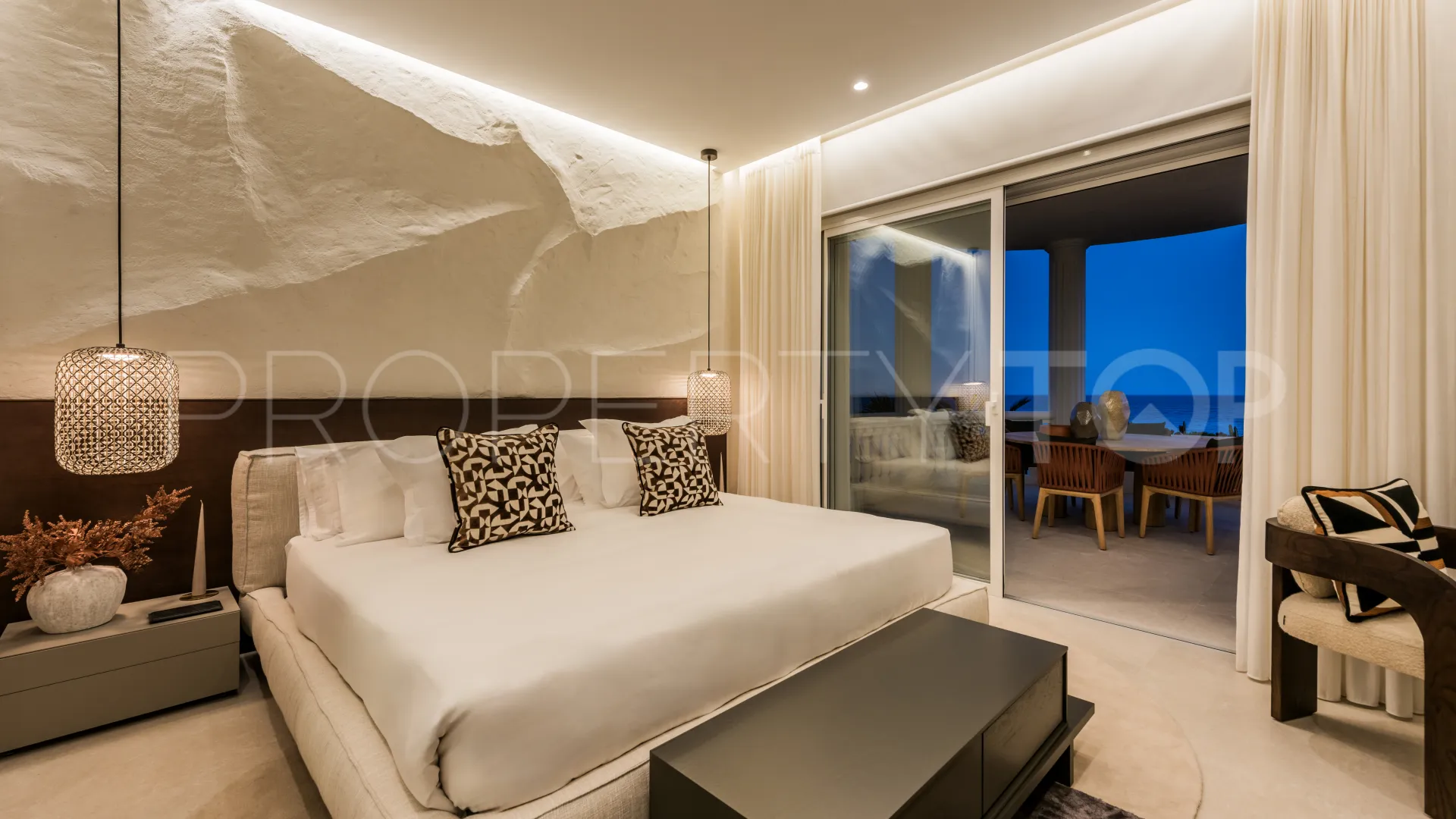 Apartamento en venta en New Golden Mile de 3 dormitorios