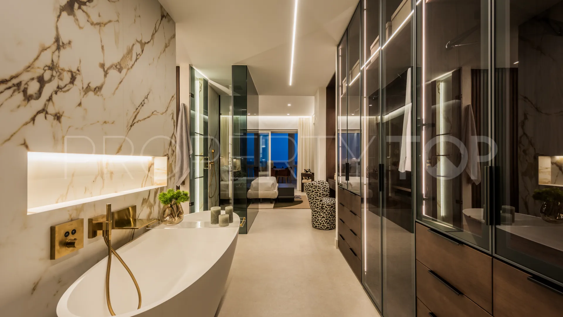 Apartamento en venta en New Golden Mile de 3 dormitorios
