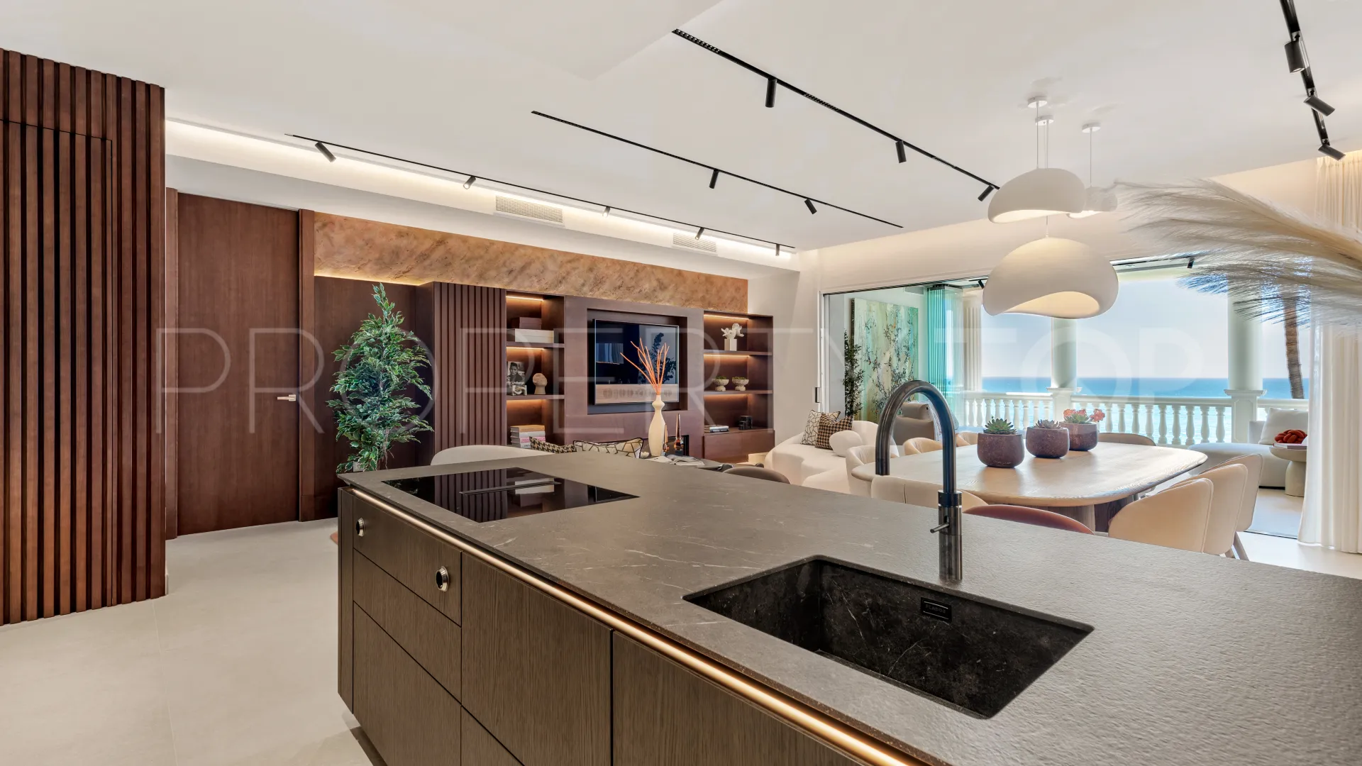 Apartamento en venta en New Golden Mile de 3 dormitorios