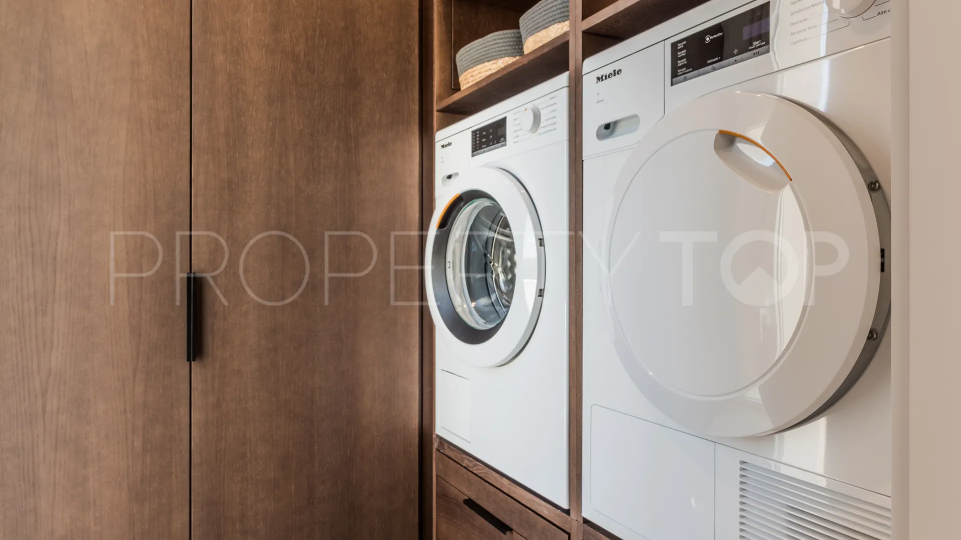 Apartamento en venta en New Golden Mile de 3 dormitorios