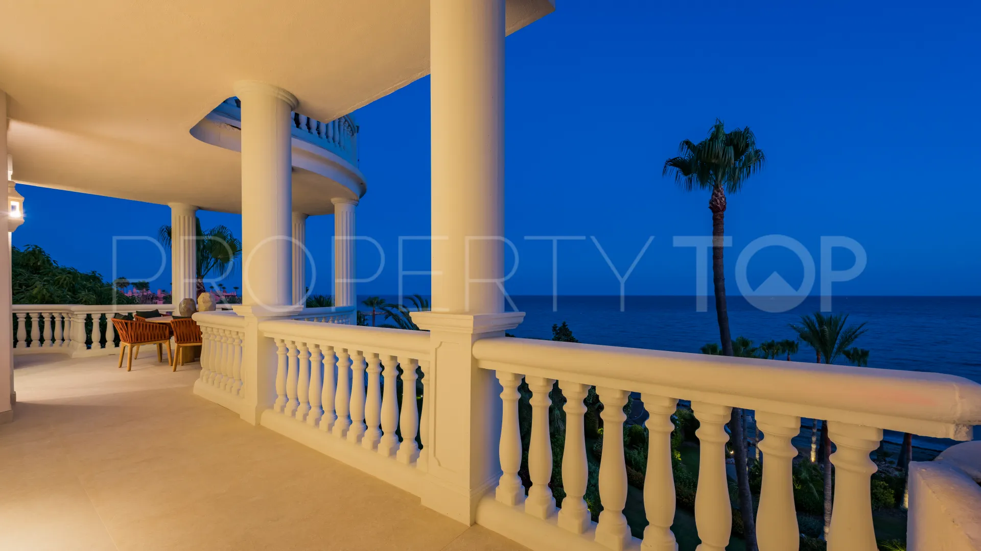 Apartamento en venta en New Golden Mile de 3 dormitorios