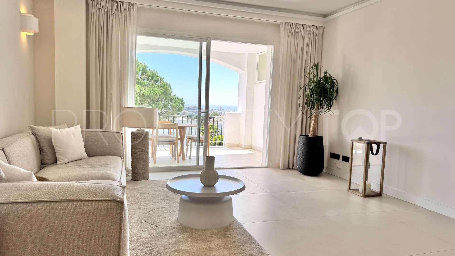 Apartamento en venta con 3 dormitorios en Altos de La Quinta