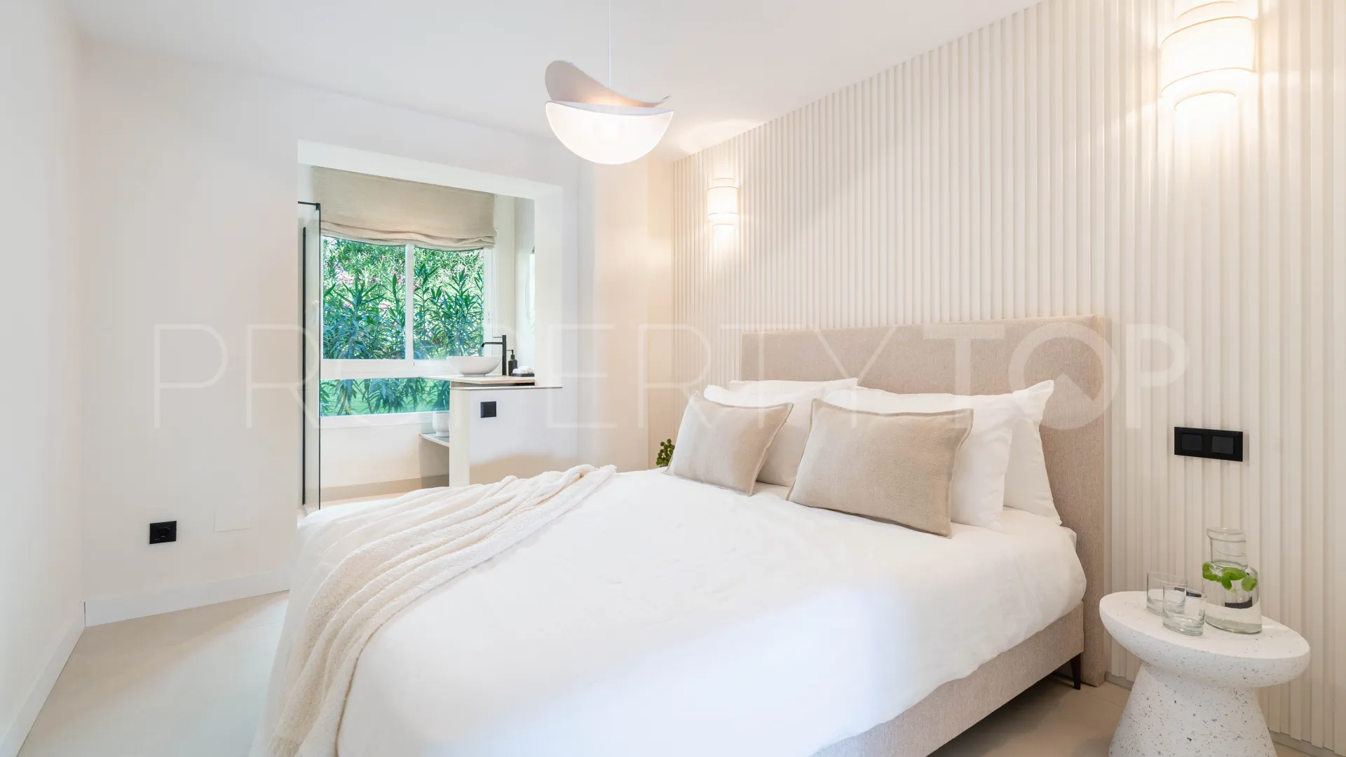 Apartamento en venta con 3 dormitorios en Altos de La Quinta