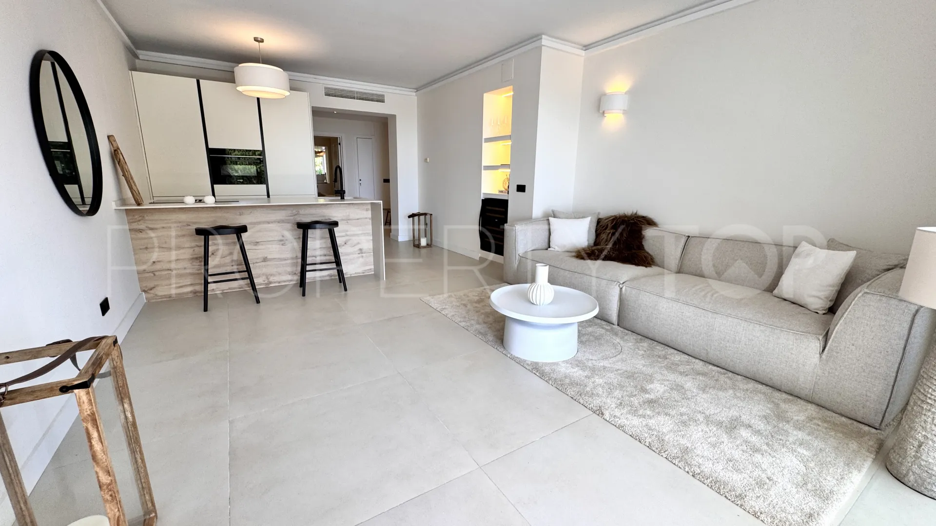 Apartamento en venta con 3 dormitorios en Altos de La Quinta
