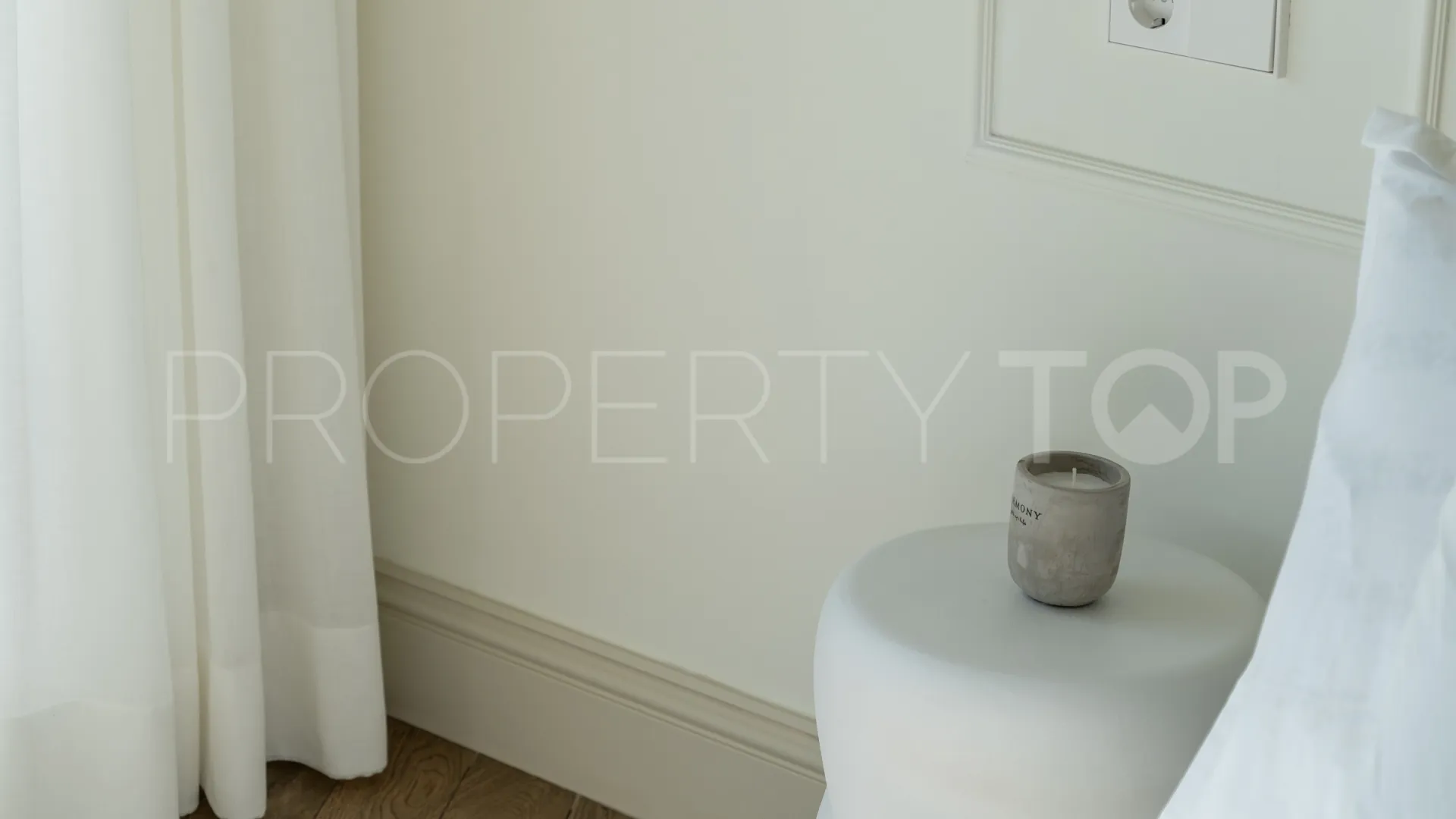Duplex for sale in Monte Halcones