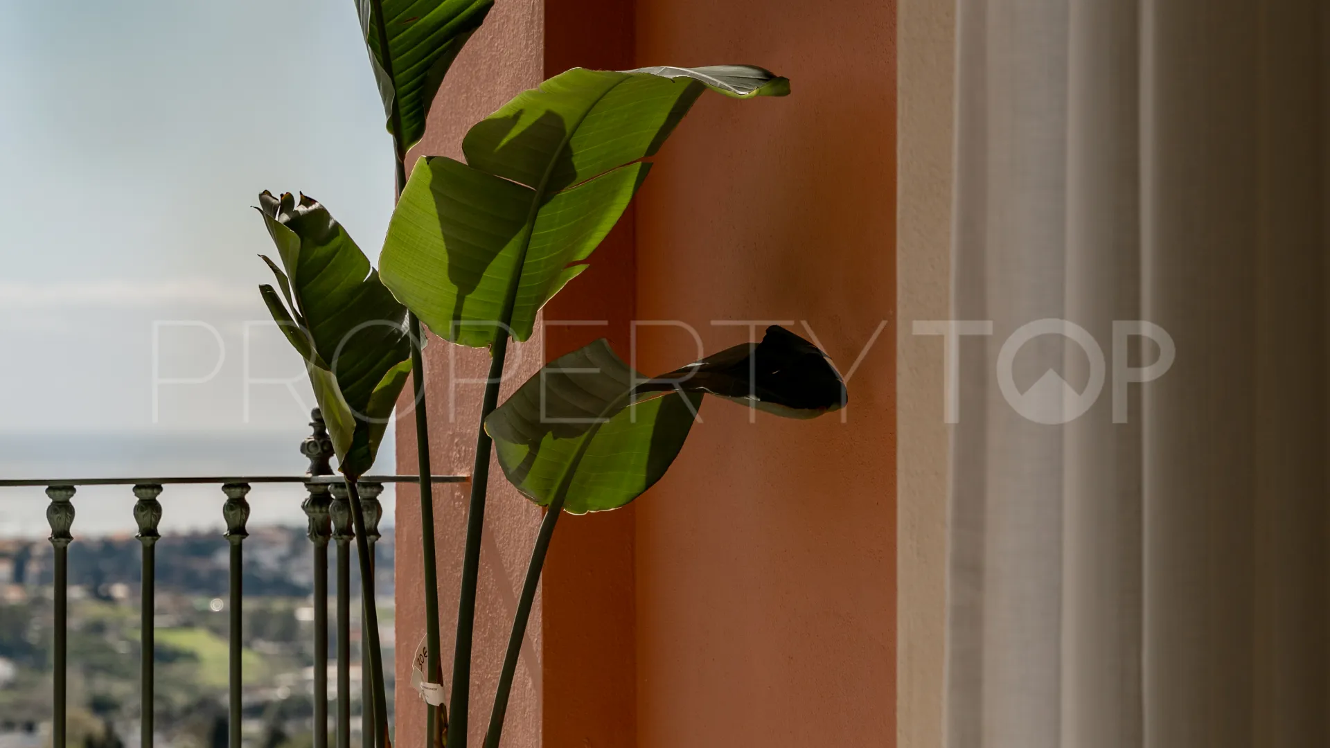 Duplex for sale in Monte Halcones