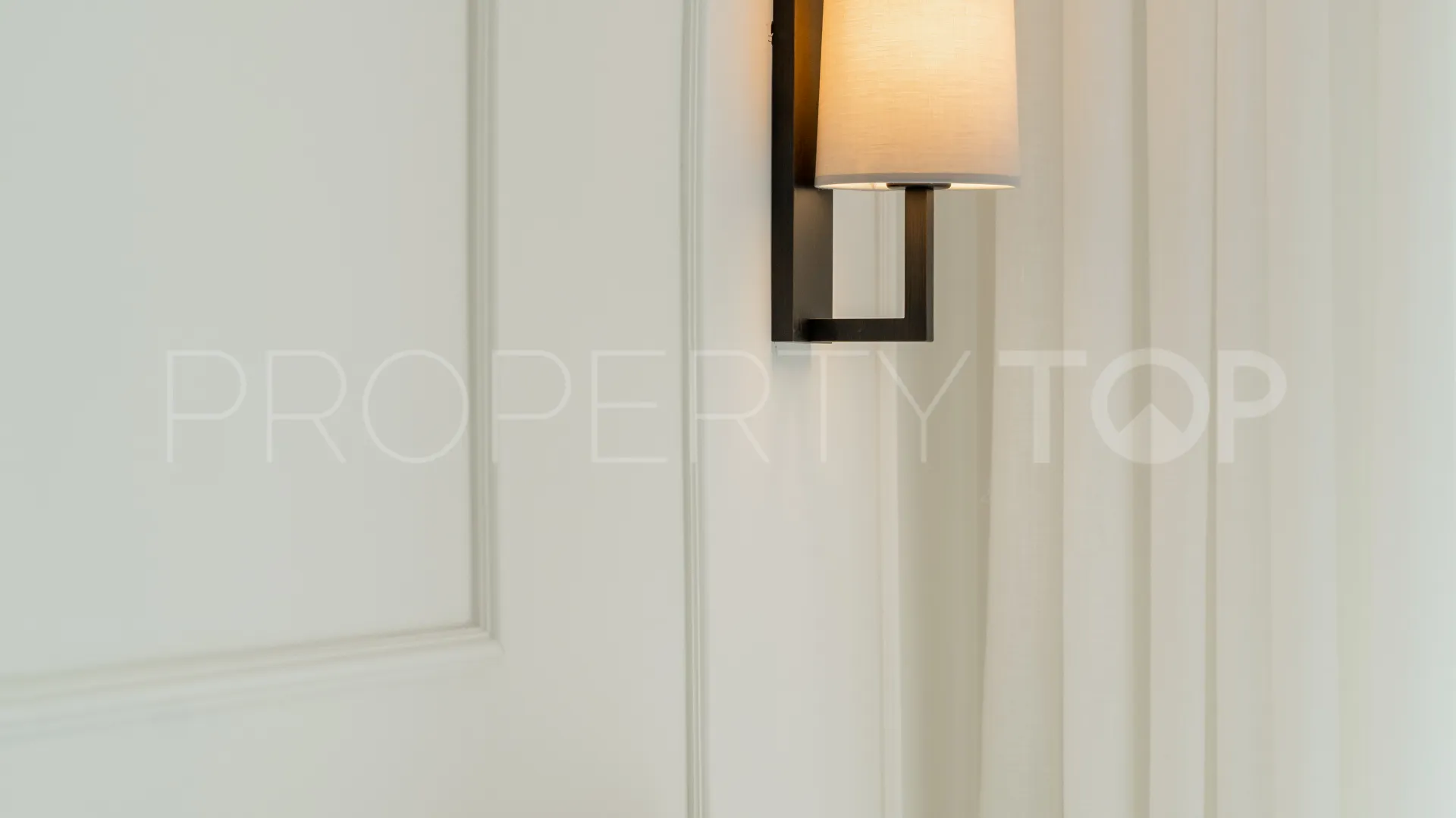 Duplex for sale in Monte Halcones