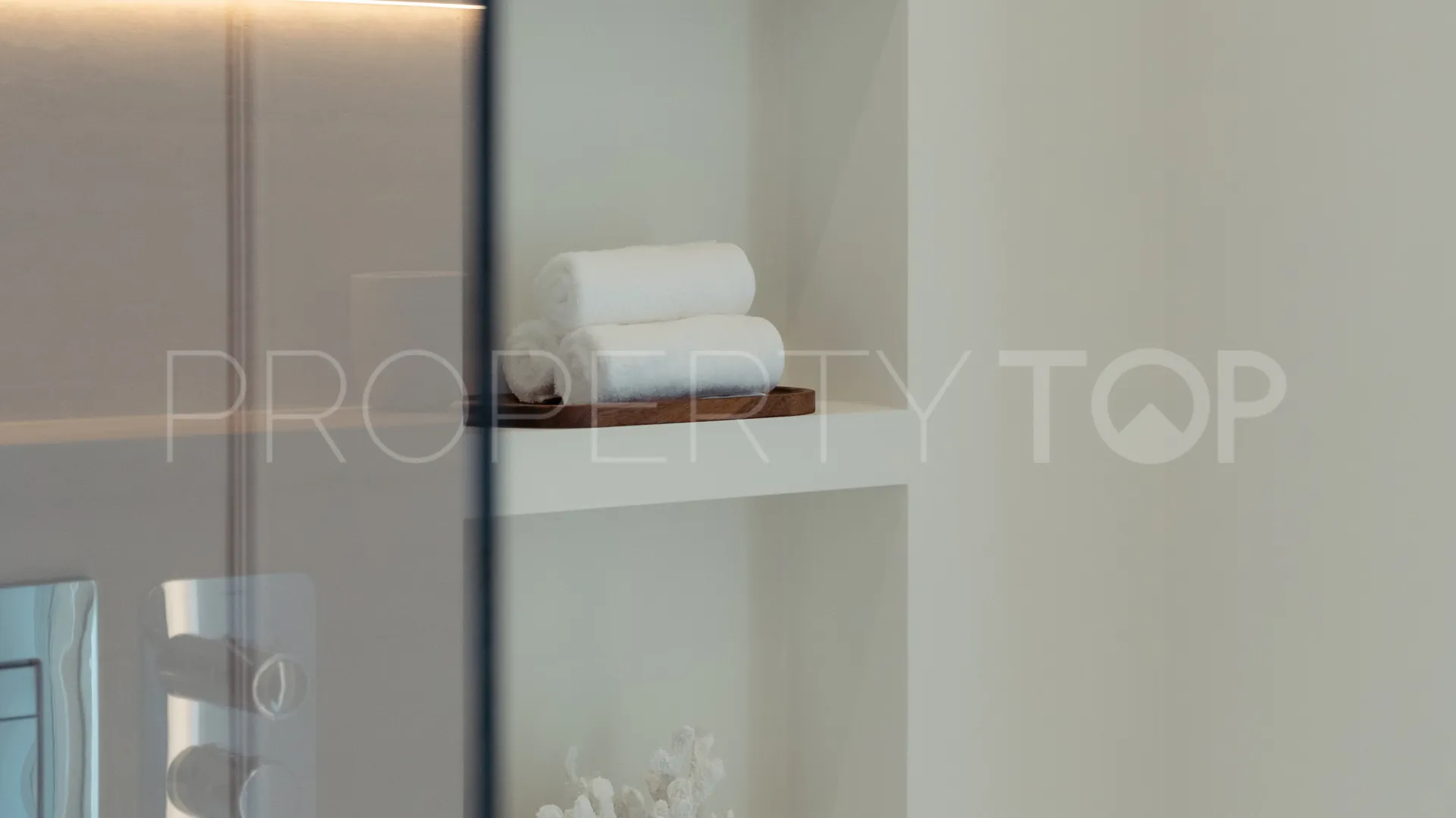 Duplex for sale in Monte Halcones